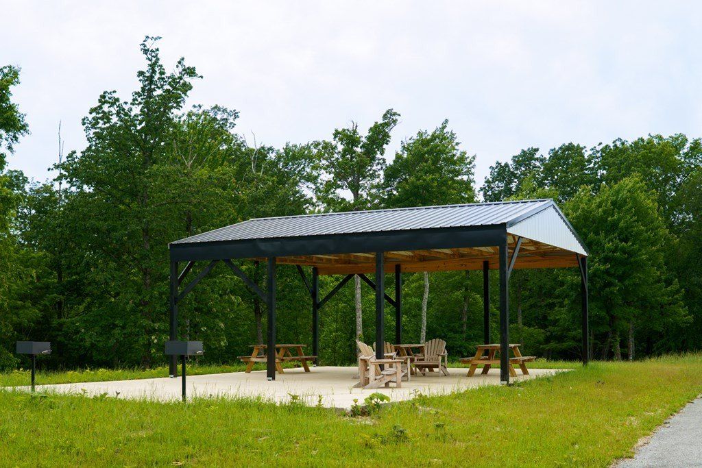 710 Bakers Terrace. Spencer, TN 38585