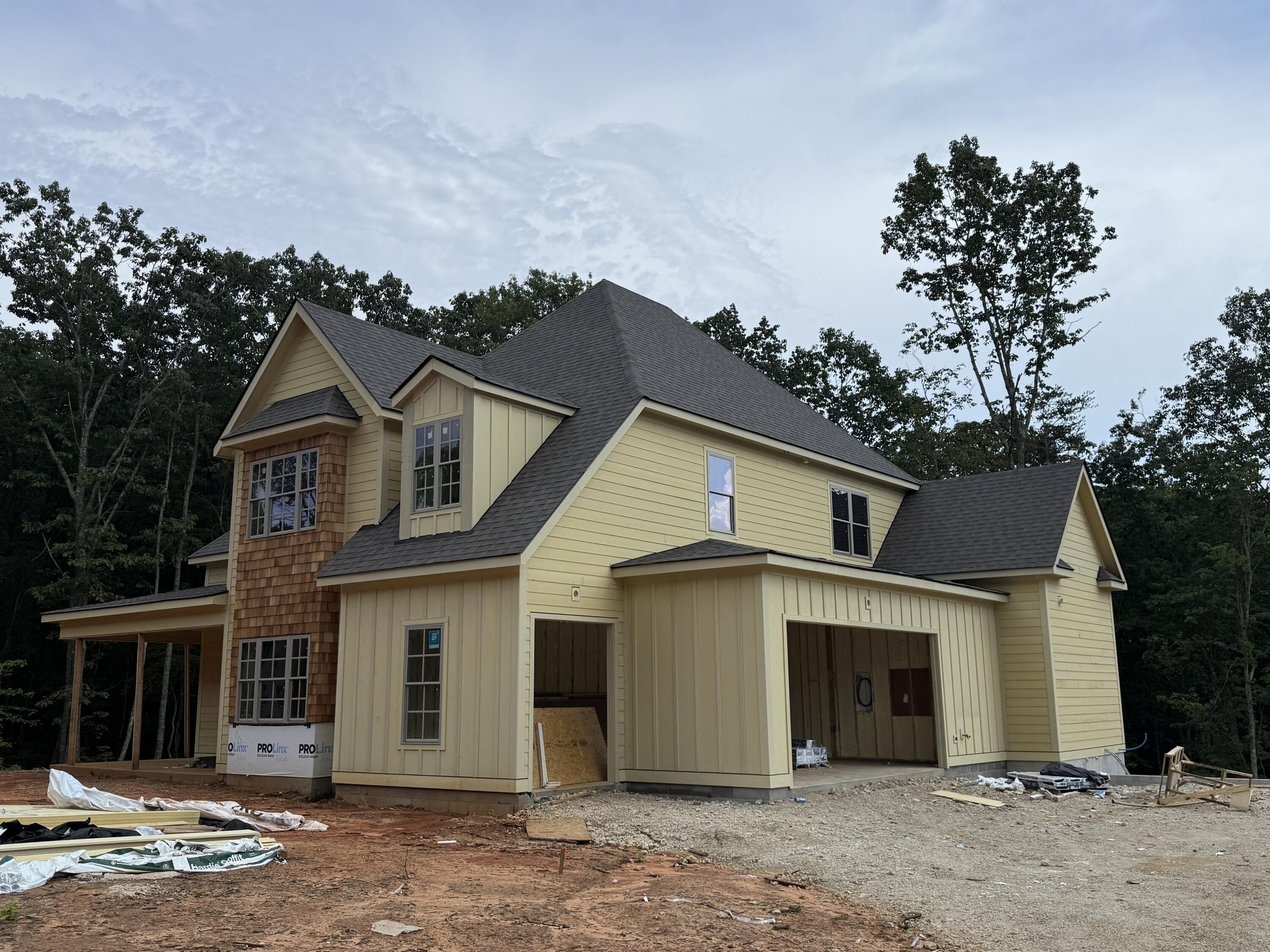 8420 Bear Paw Trail. Signal Mountain, TN 37377