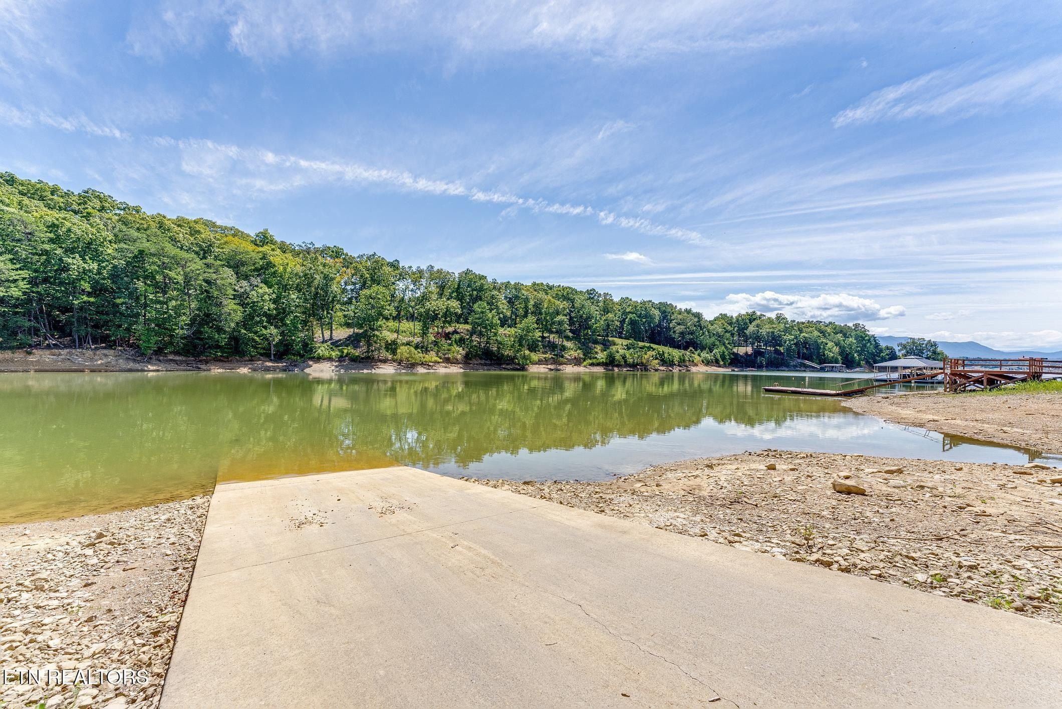 3373 E Iron Gate Drive. Baneberry, TN 37890