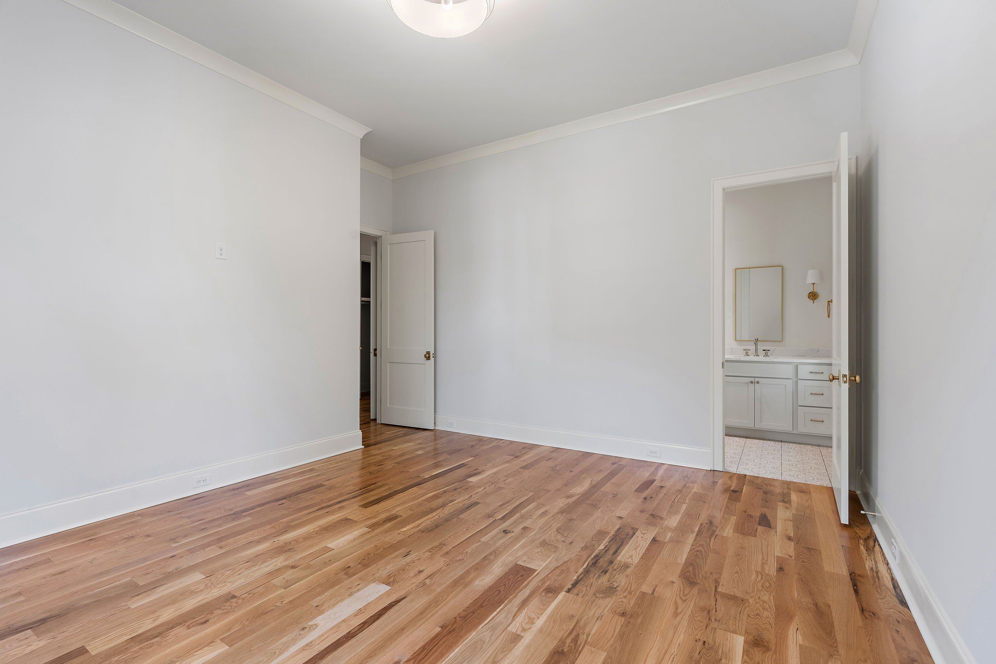 105 Bellevue Dr S. Nashville, TN 37205