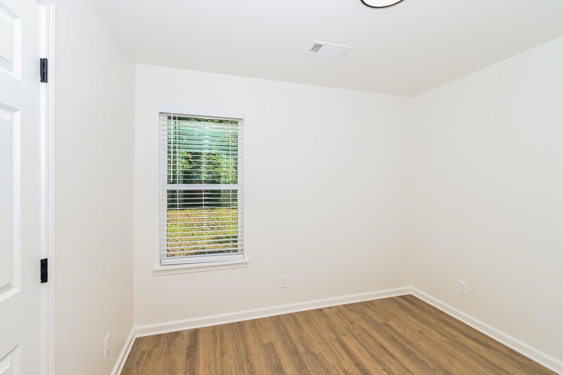 4570 Newton. Memphis, TN 38109