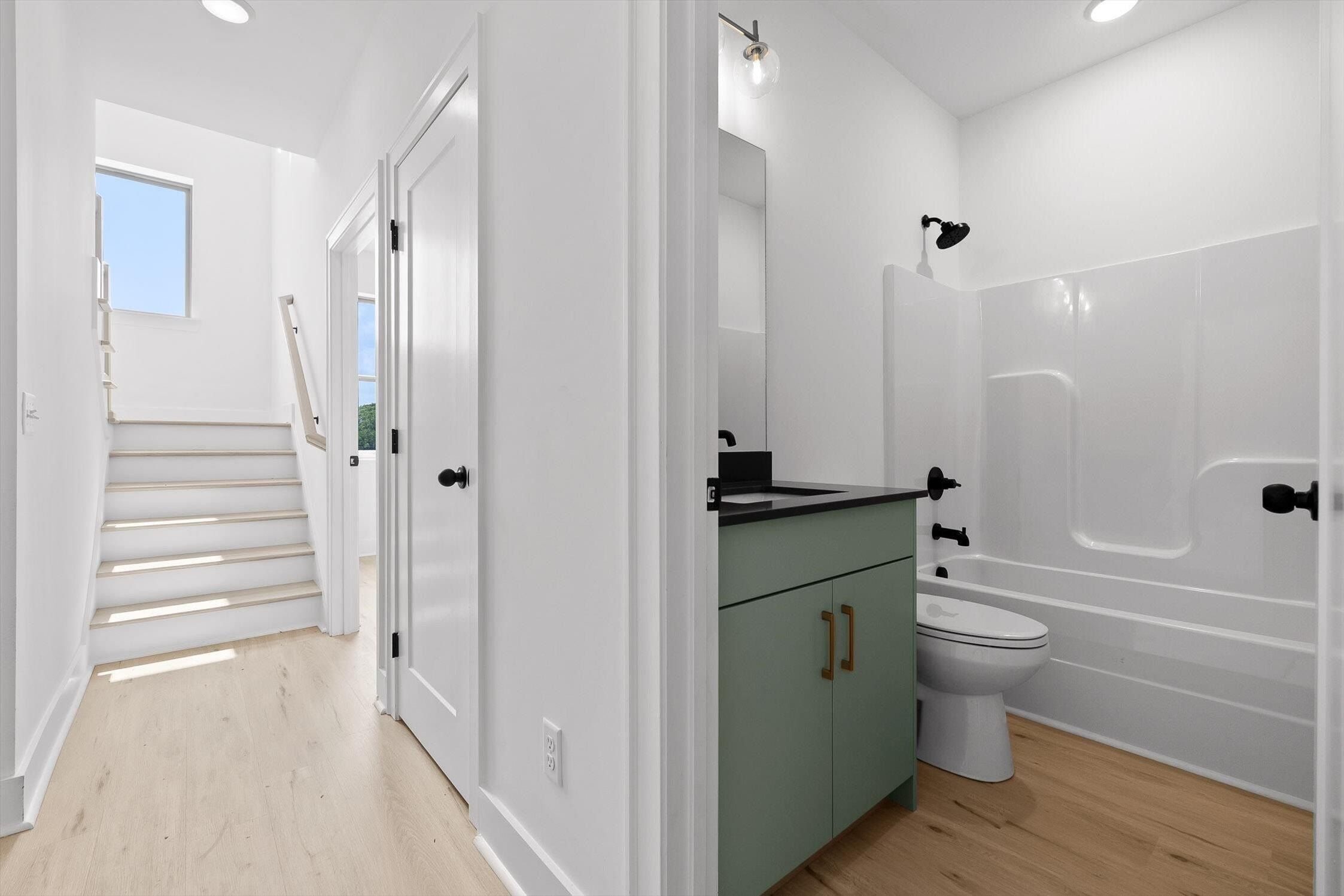 2550 E 18Th Street. Chattanooga, TN 37404