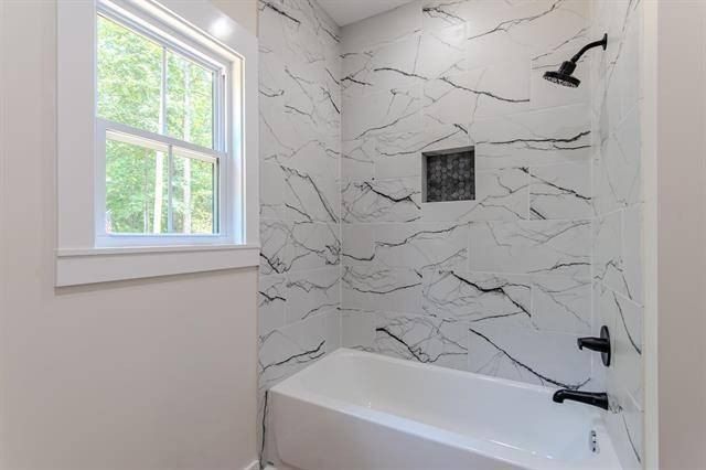 1520 Point Grand. Savannah, TN 38372