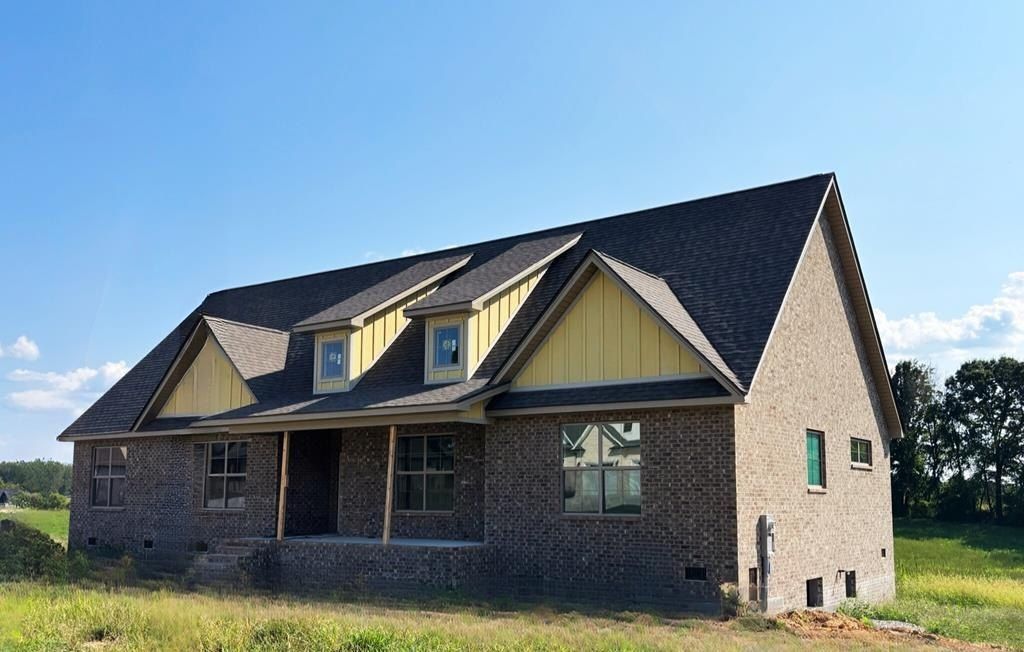 7140 Honeysuckle Trail. Baxter, TN 38544