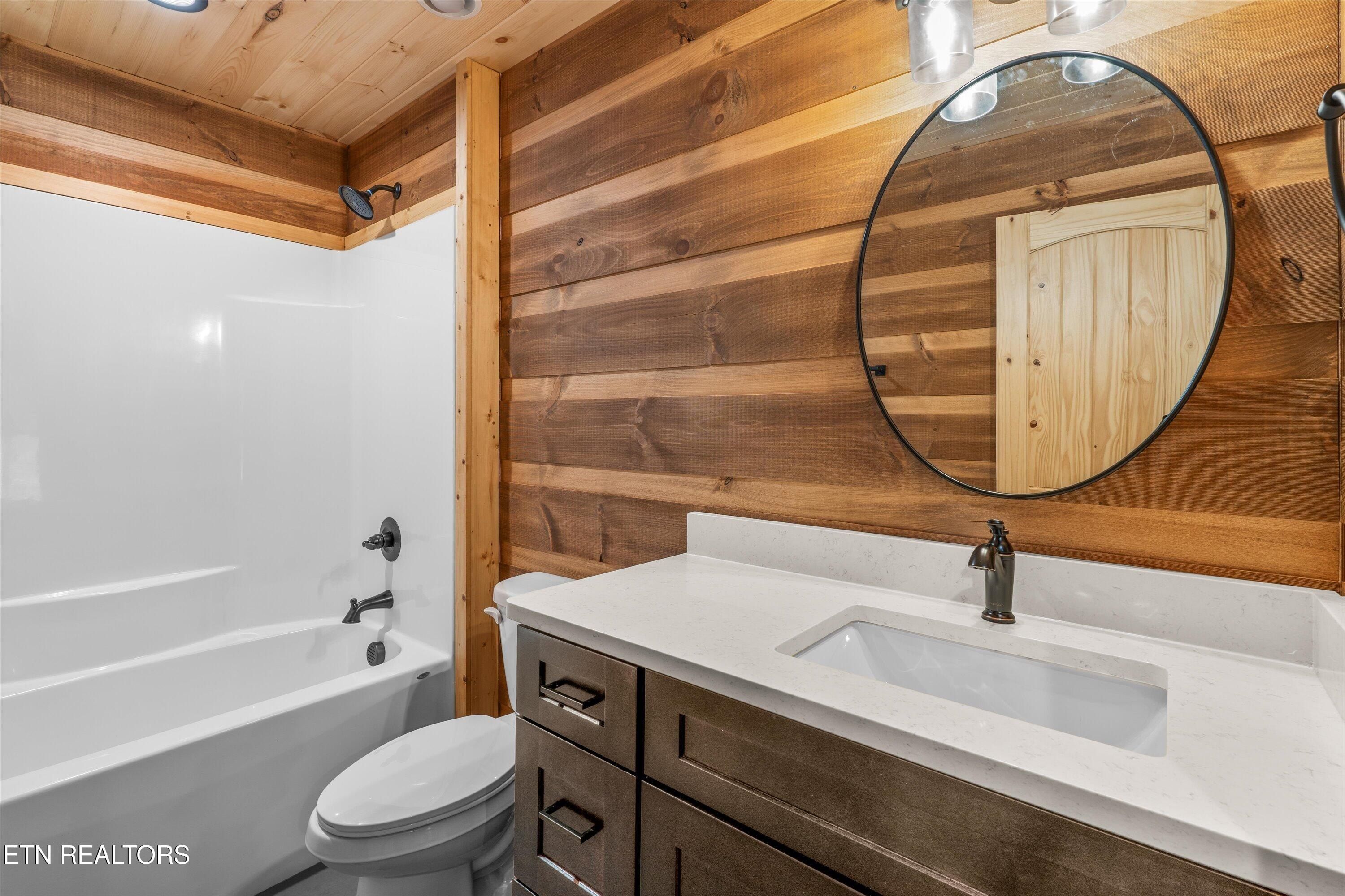 4228 Wears Valley Rd Unit 41. Sevierville, TN 37862