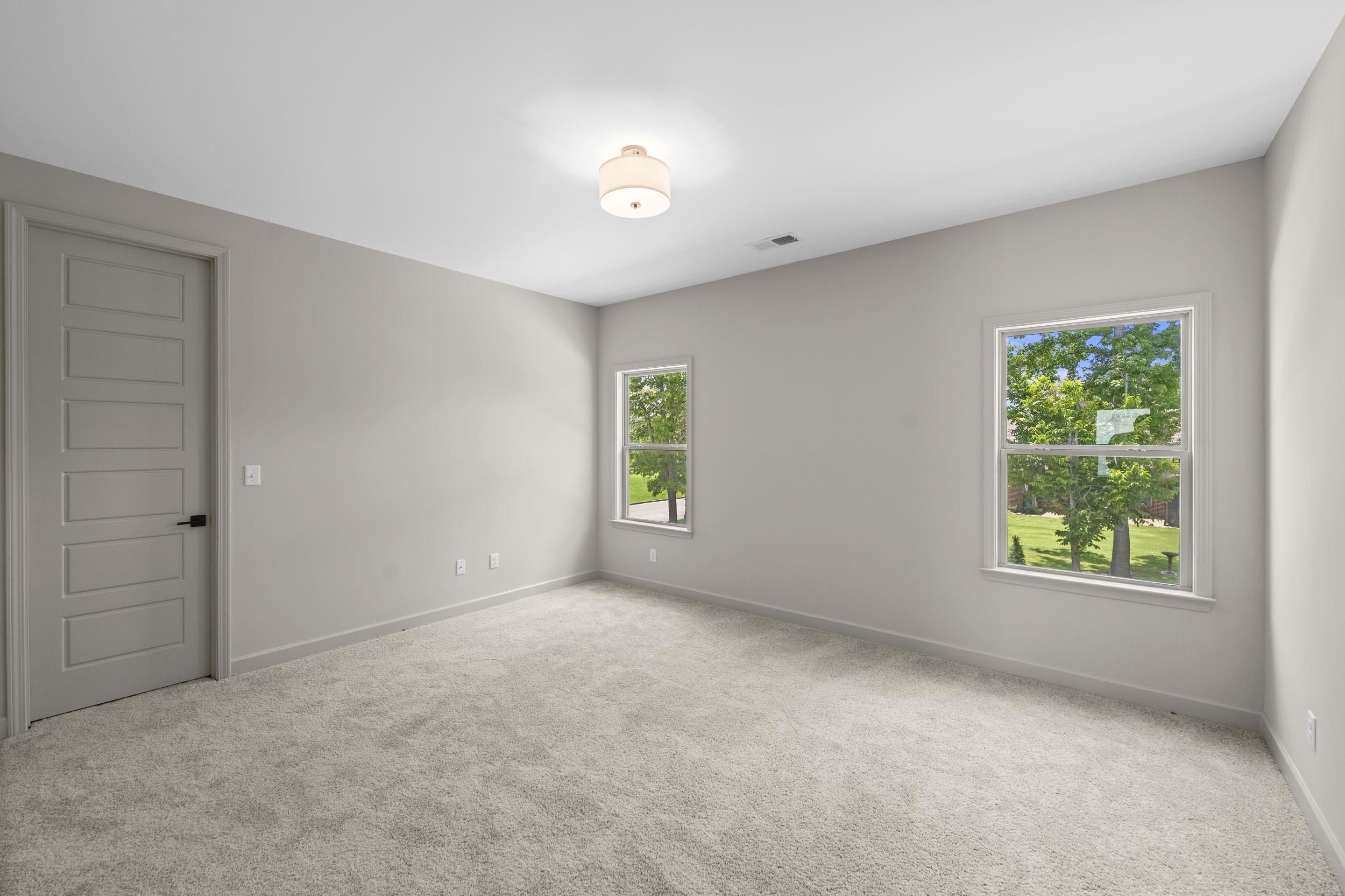 535 Valley Forge. Rossville, TN 38066