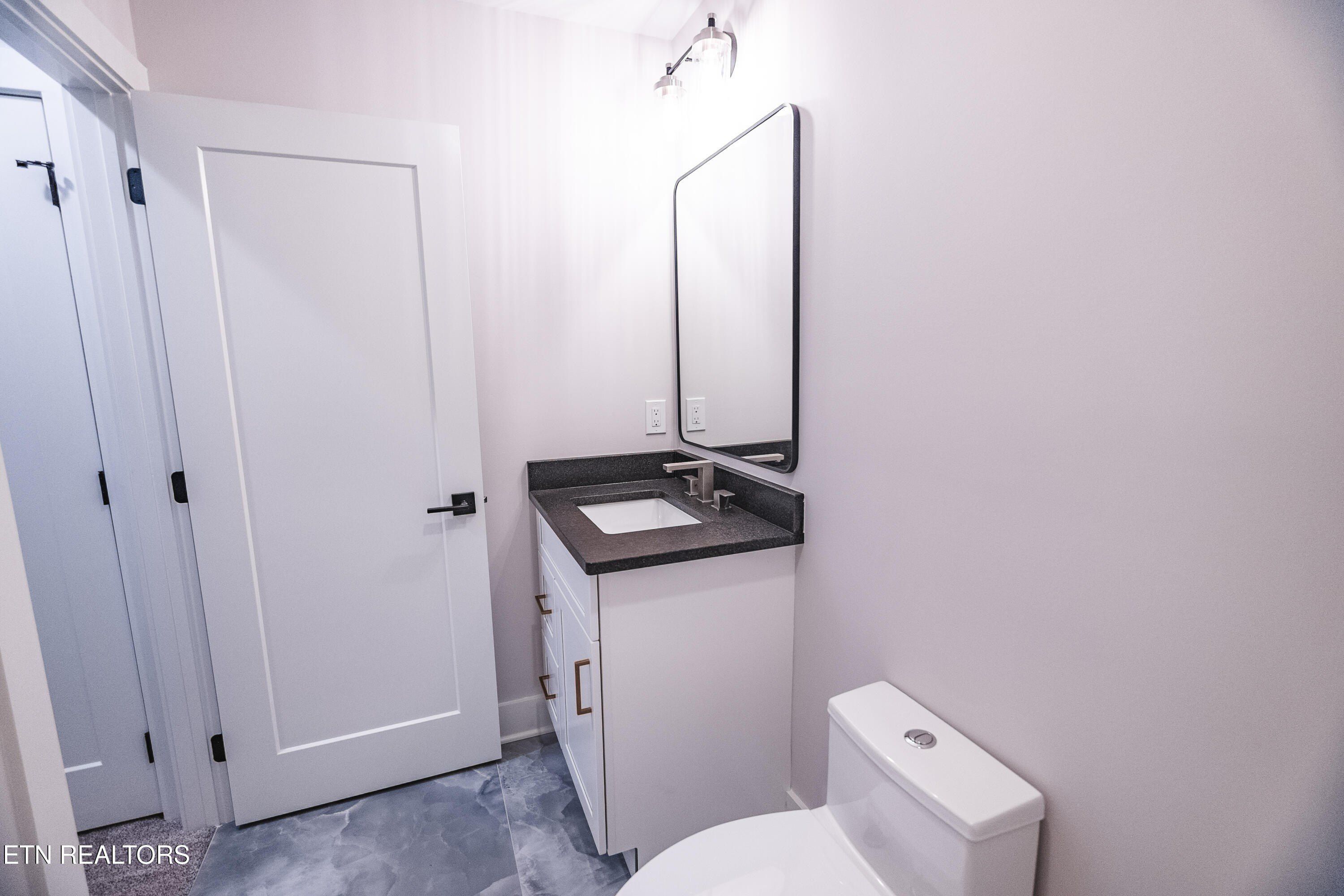 216 Tooweka Lane. Loudon, TN 37774