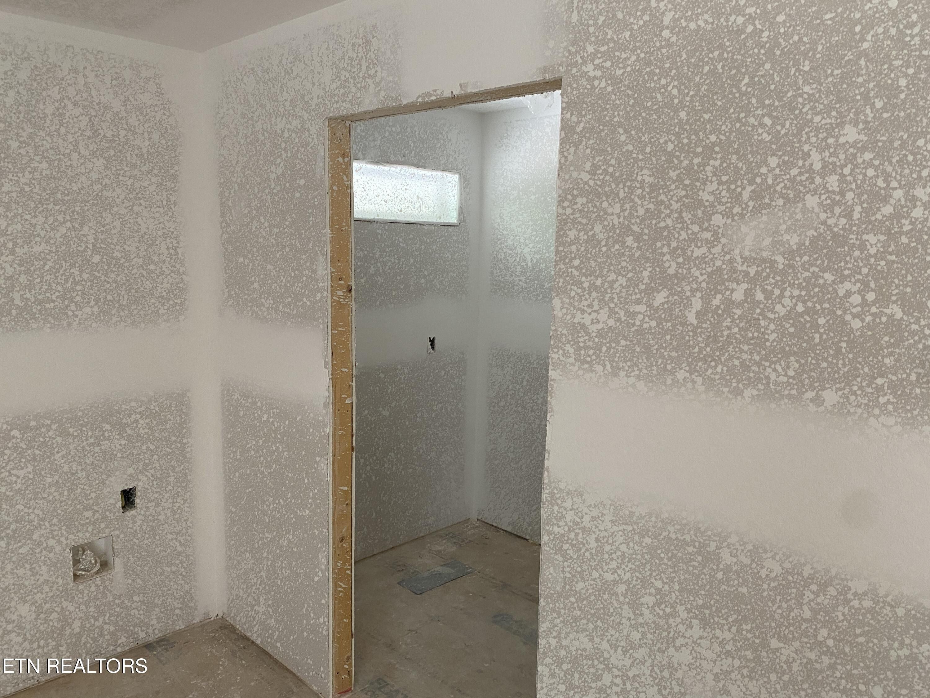 140 Windsor Rd. Fairfield Glade, TN 38558