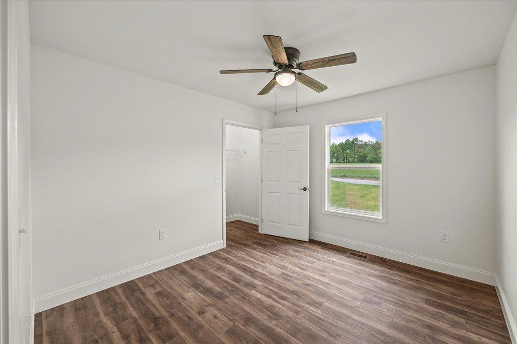 112 Conley Dr. Pall Mall, TN 38577