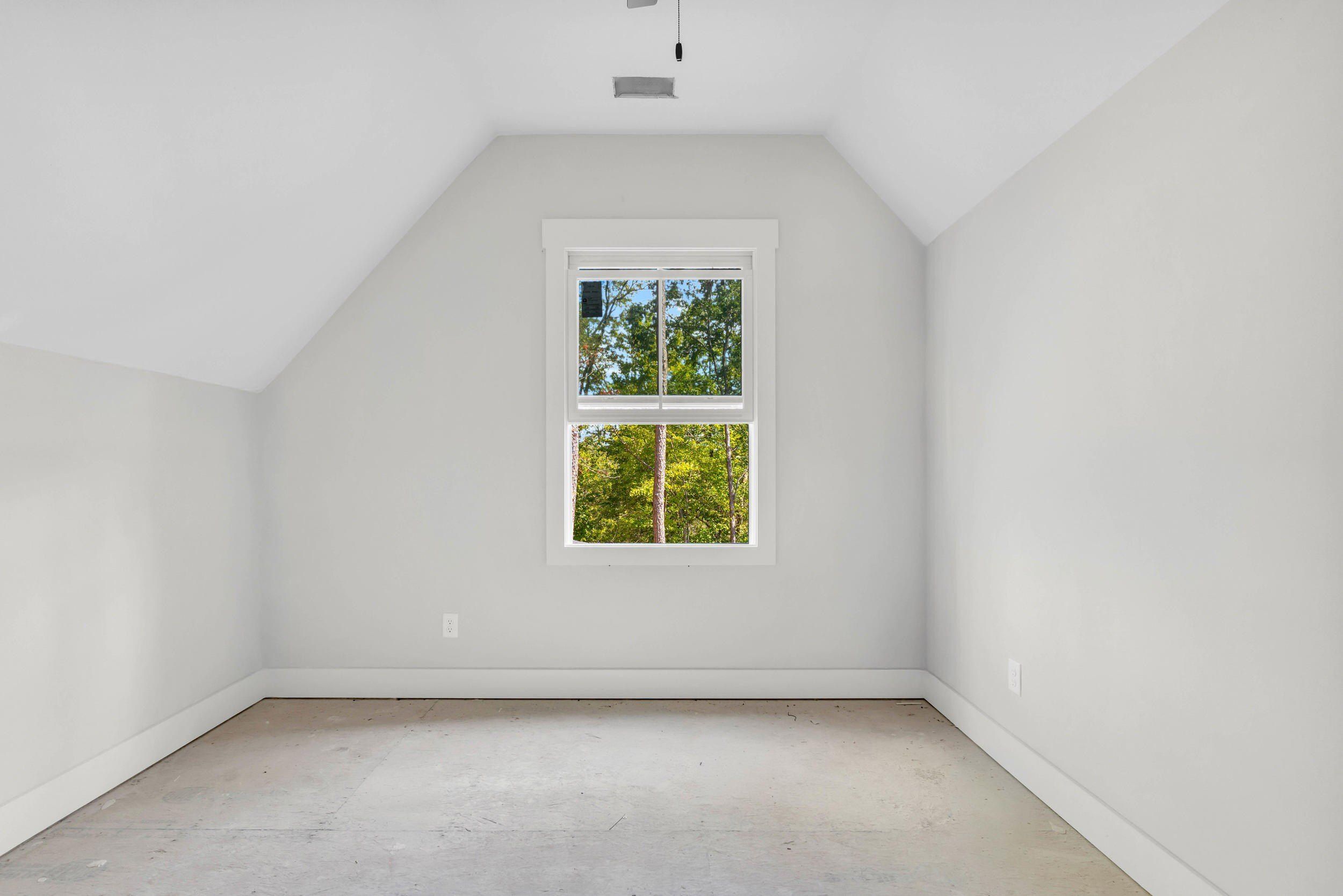 12612 Emerald Bay Drive. Soddy Daisy, TN 37379