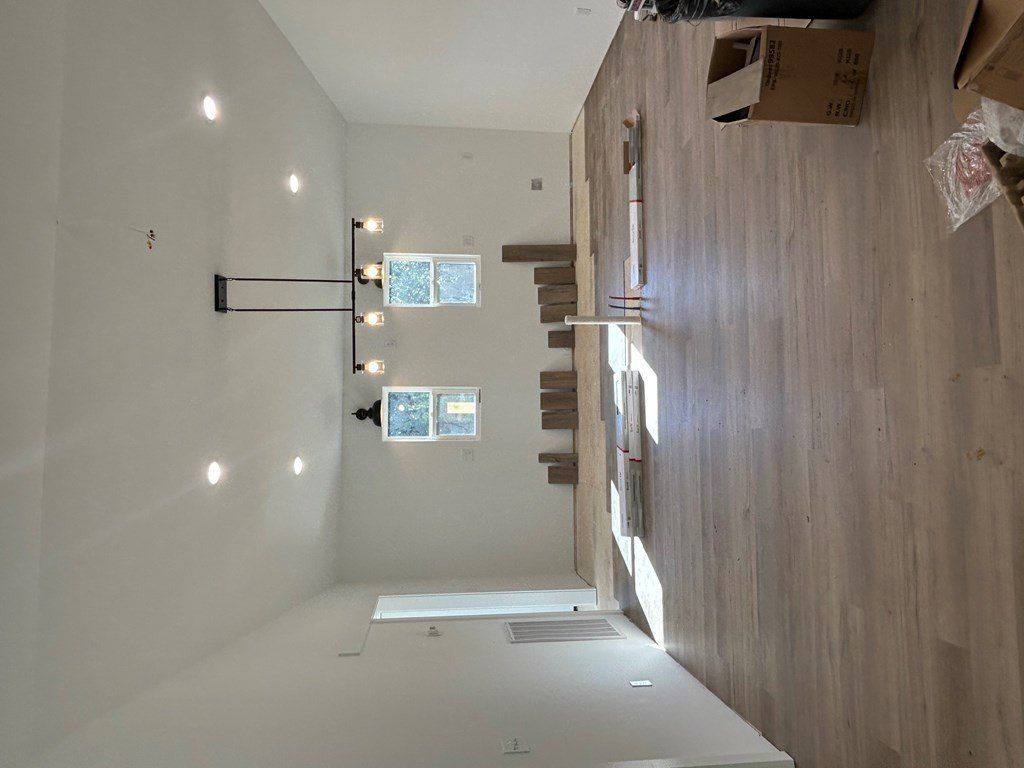 1255 Franklin Loop. Clarkrange, TN 38553