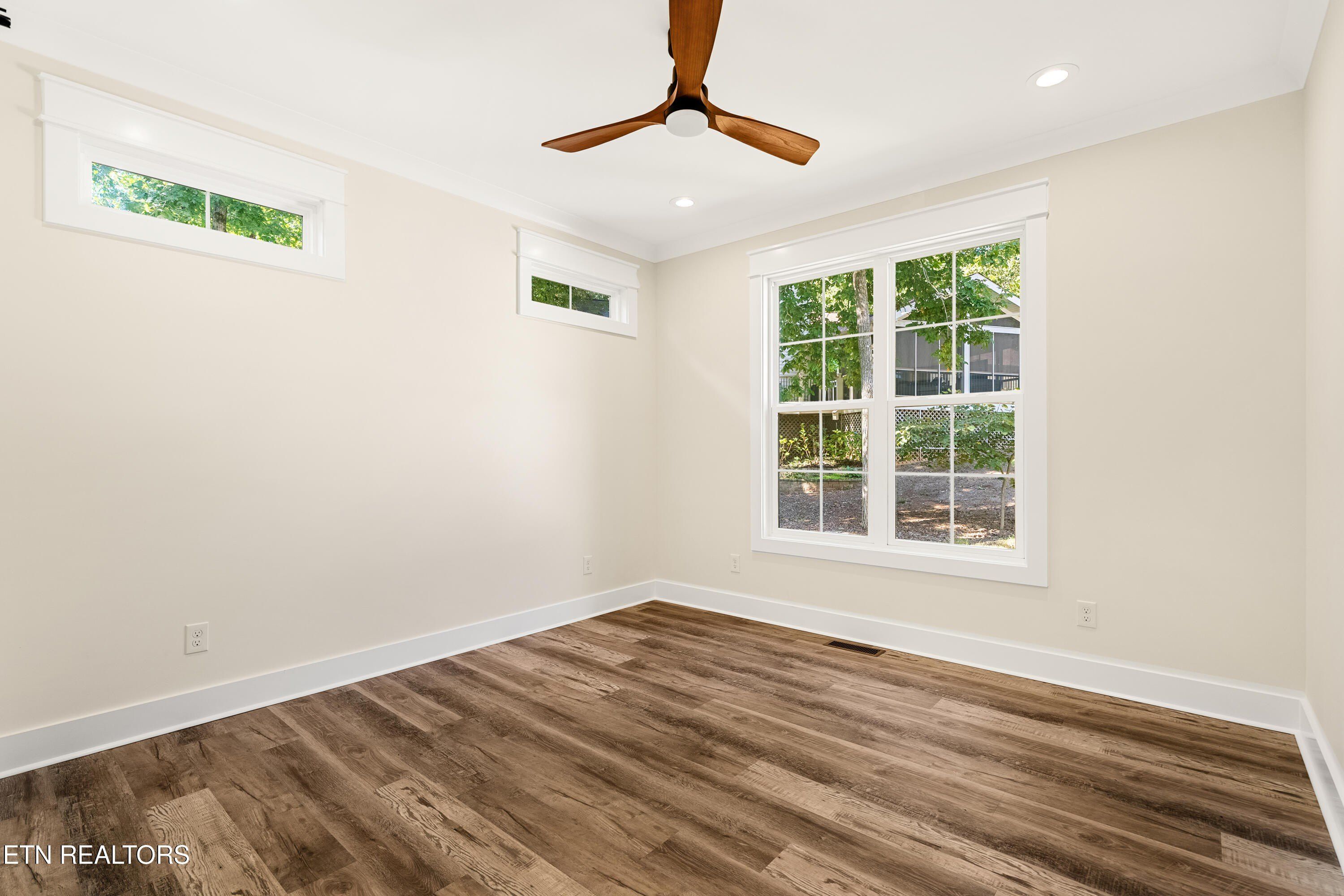 207 Inata Tr. Loudon, TN 37774