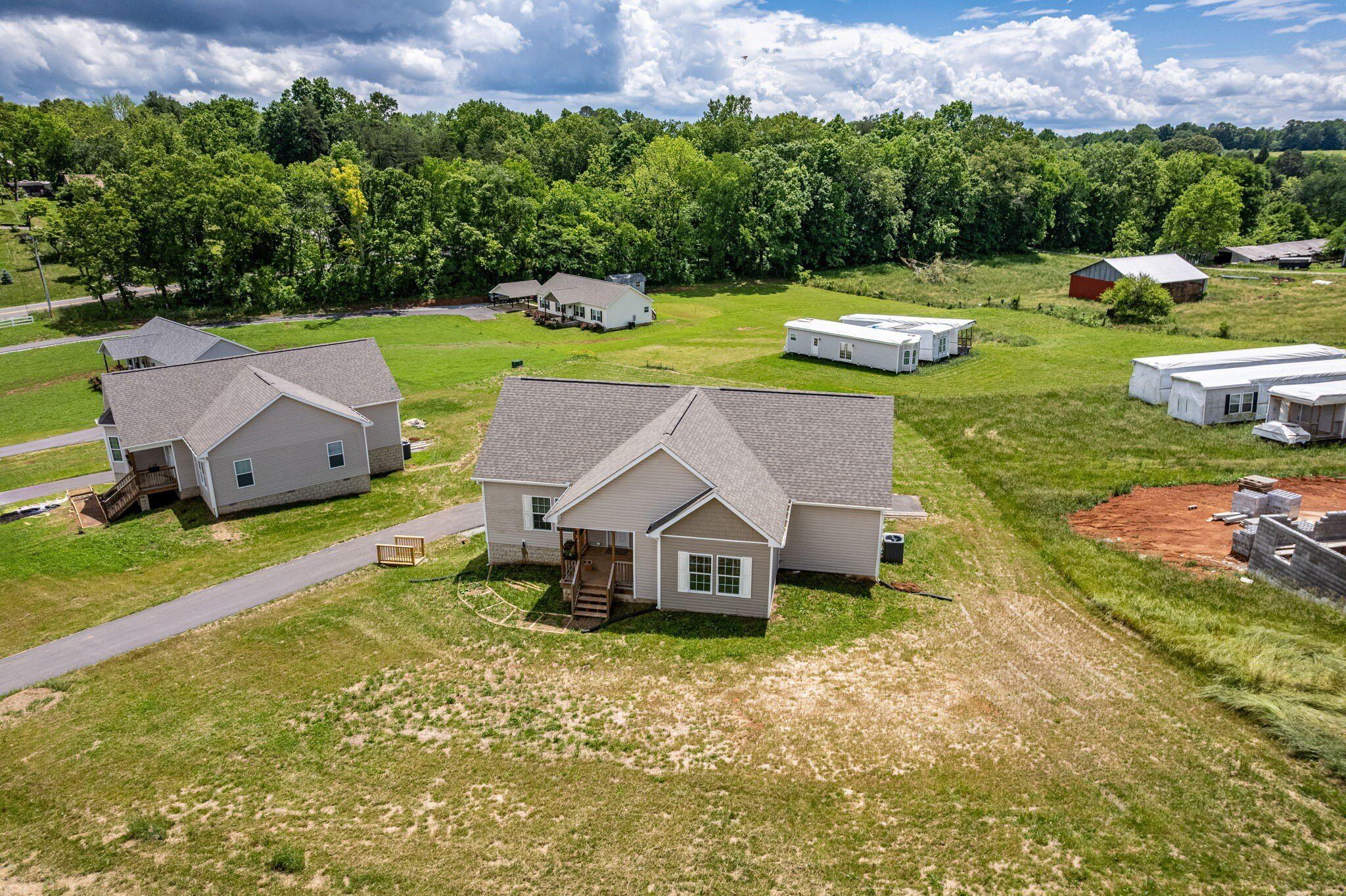 185 Waters Edge Drive. Spring City, TN 37381