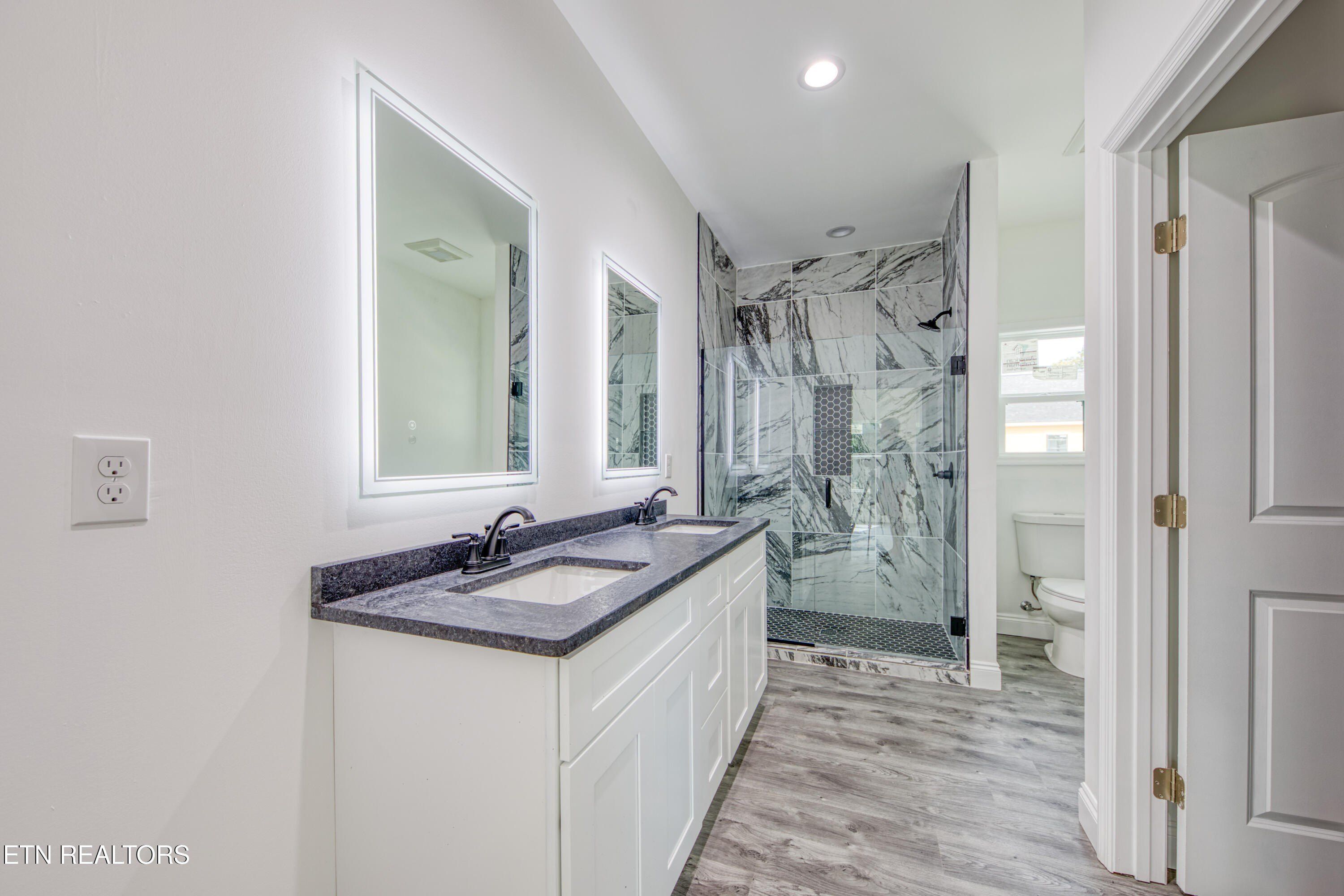 12531 Hickory Creek Rd. Lenoir City, TN 37771