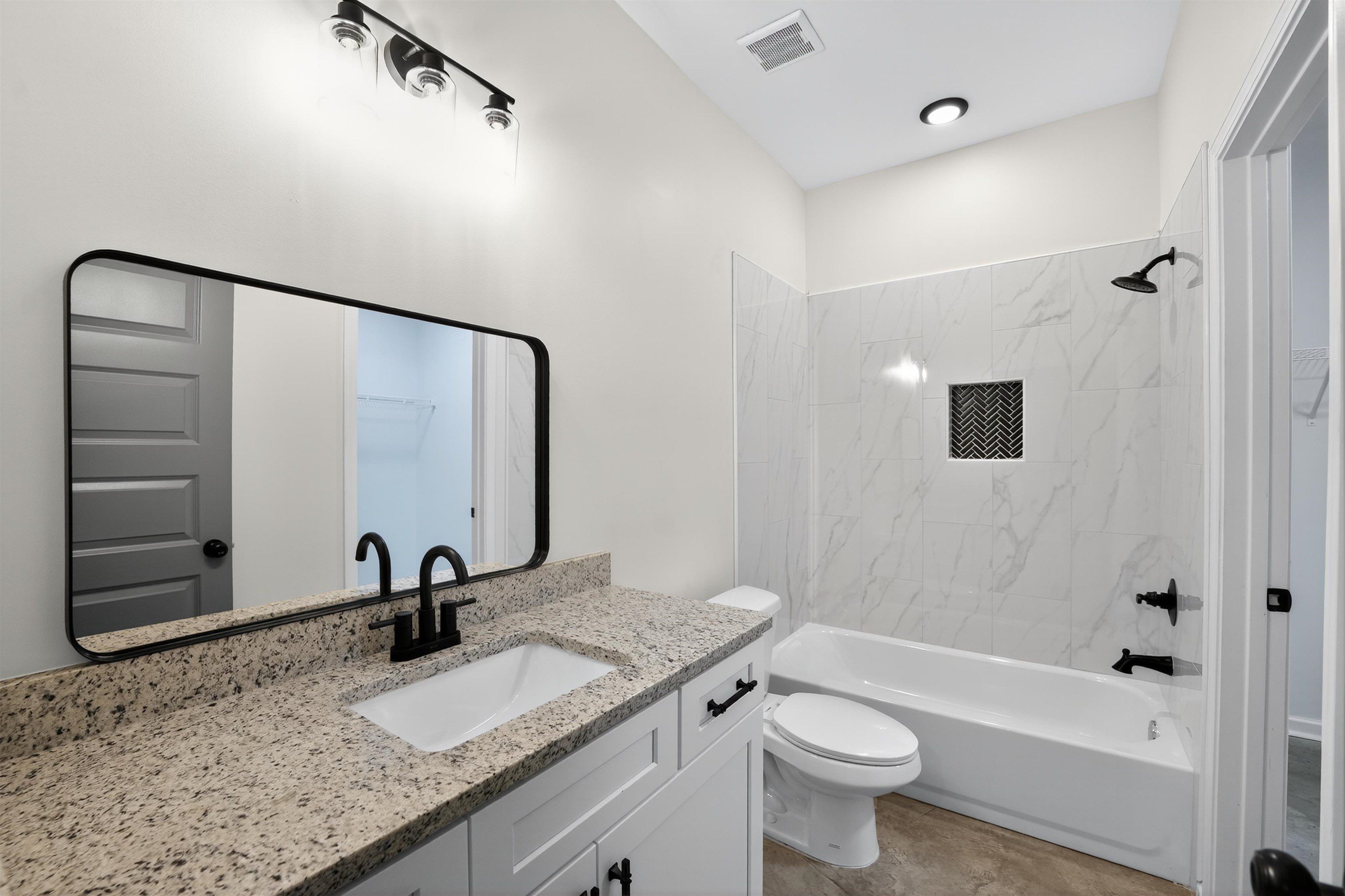 808 Marechalneil. Memphis, TN 38114