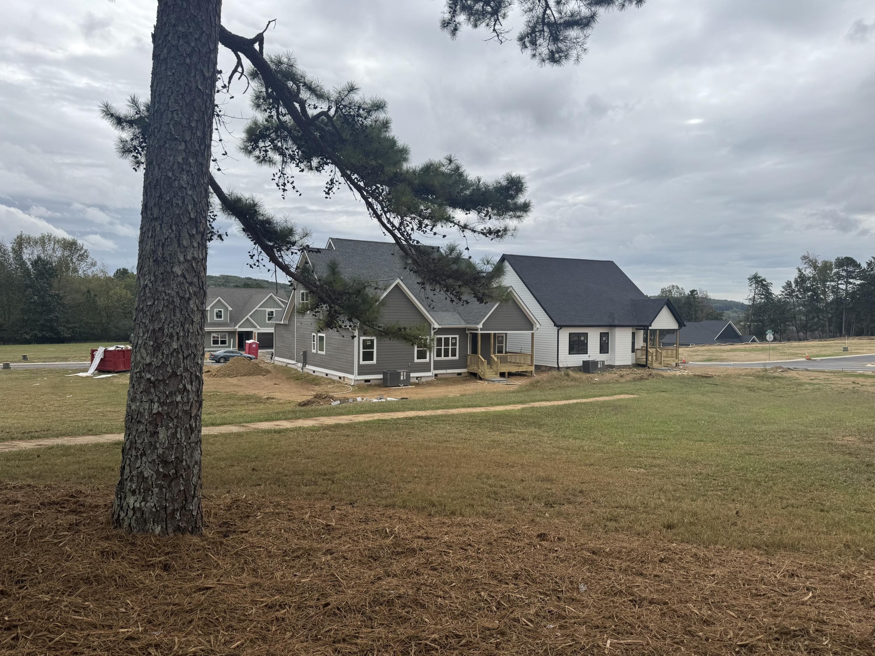 5211 Nw Baylor Street. Cleveland, TN 37312