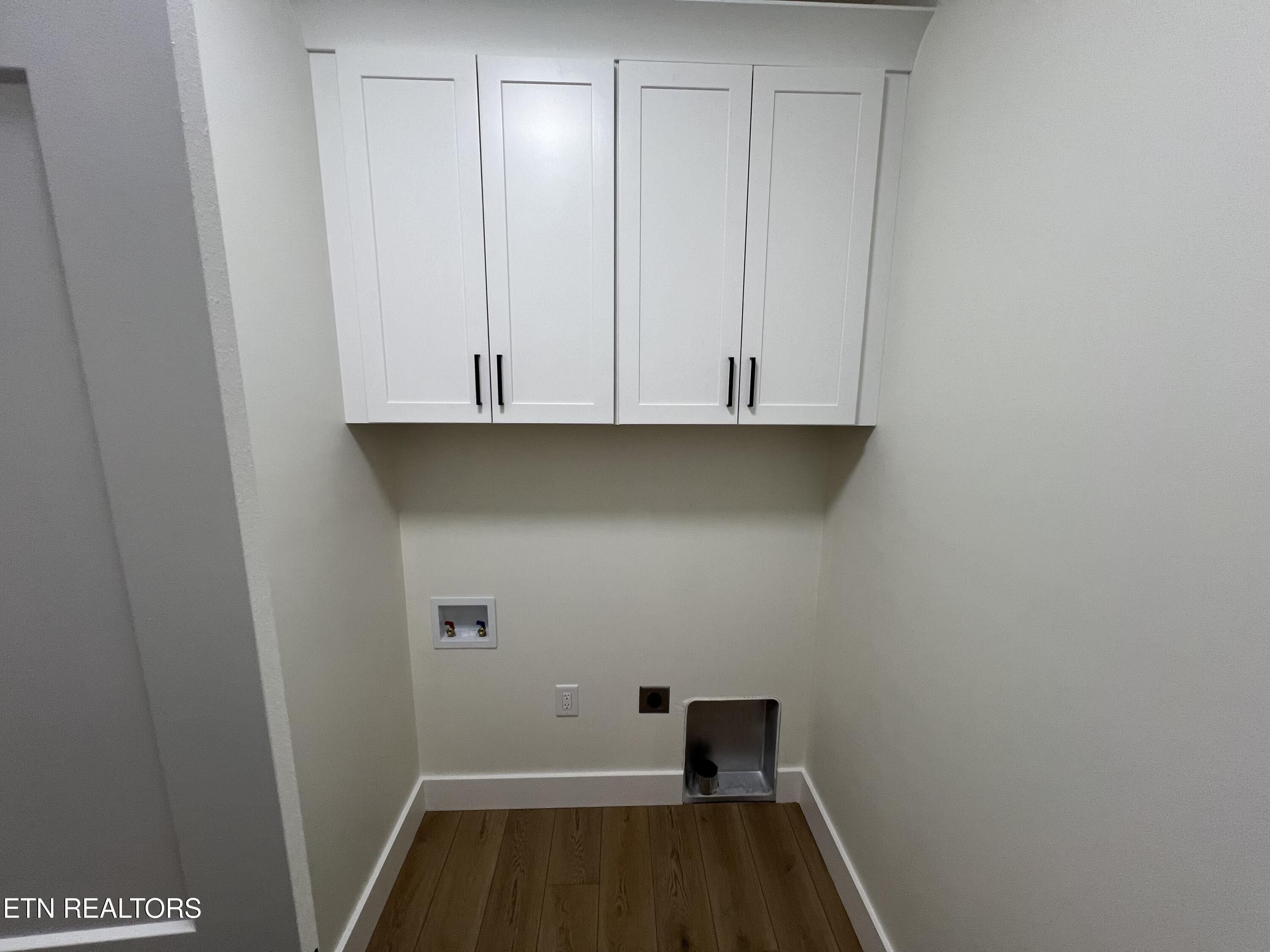 85 Laurel Drive. Jamestown, TN 38556