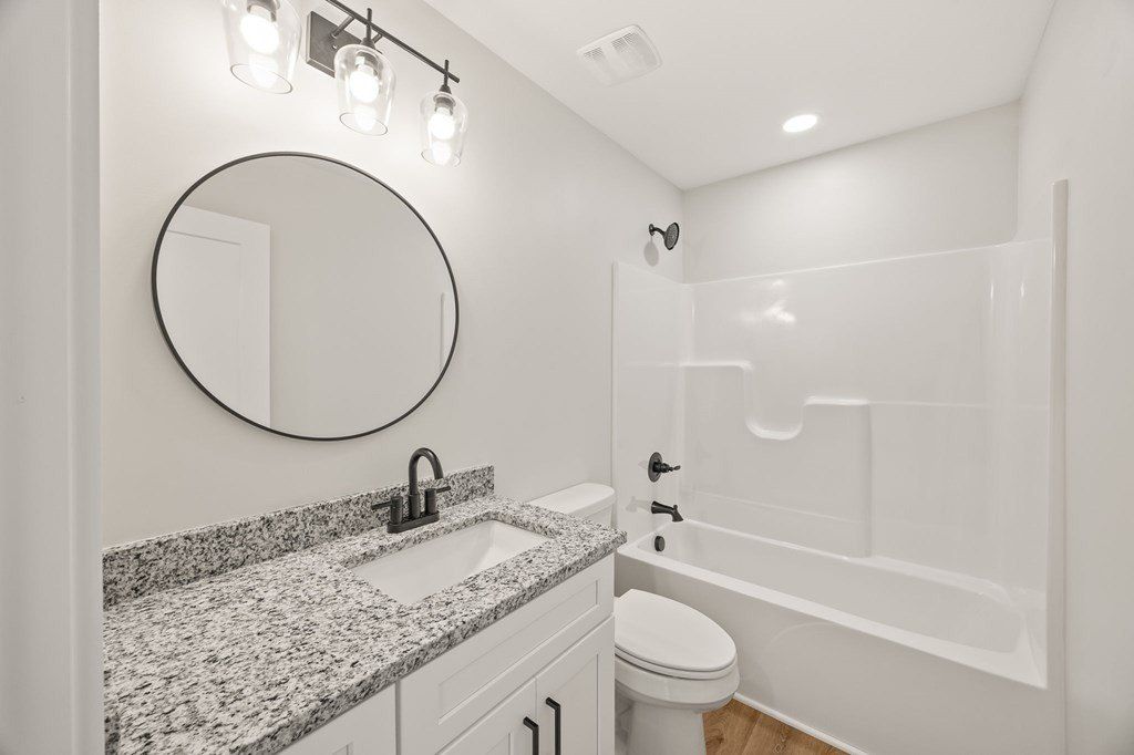 291 5Th Ave S. Baxter, TN 38544