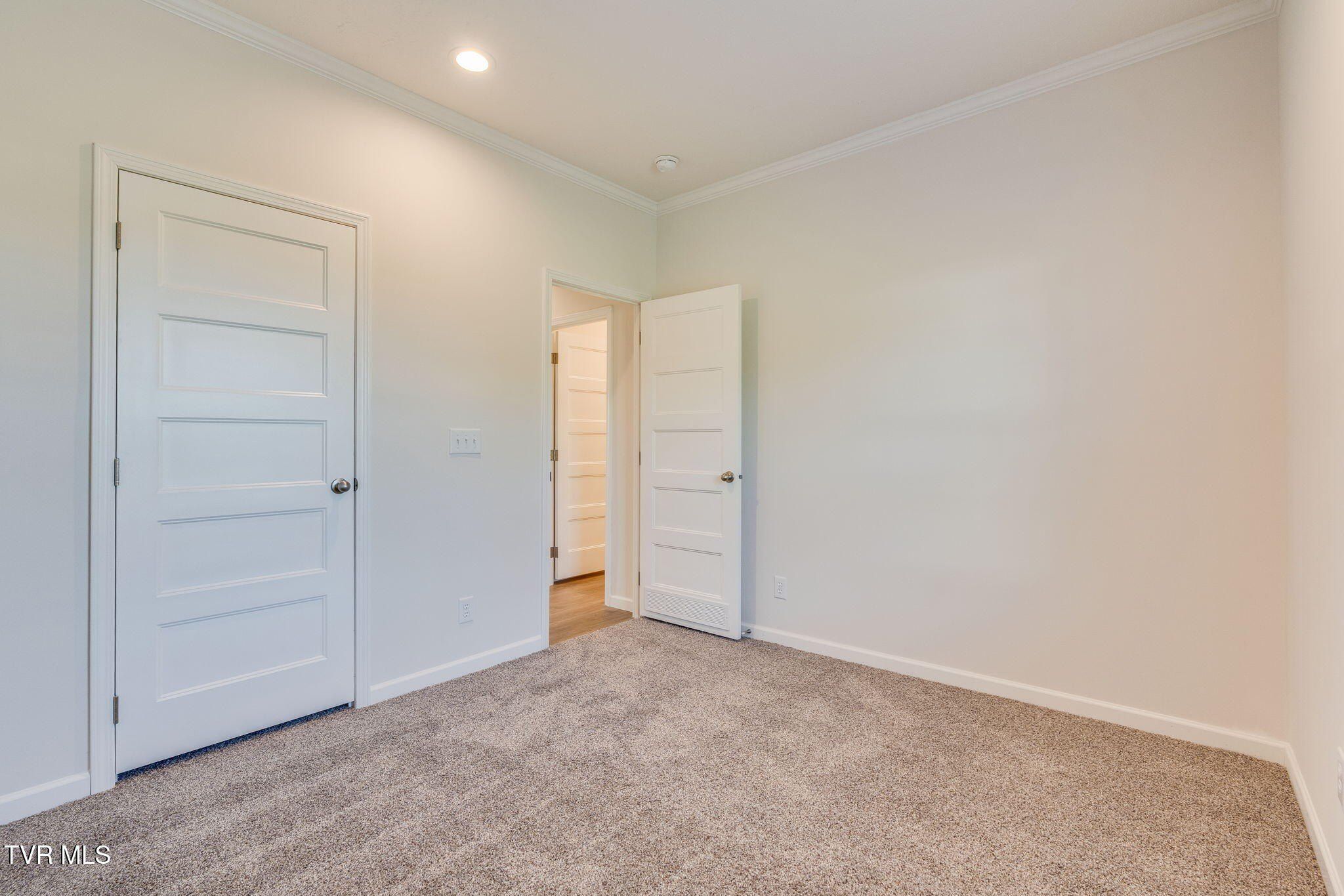 1558 River Path. Morristown, TN 37813