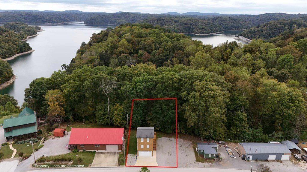 281 Bill Hunter Rd. Celina, TN 38551