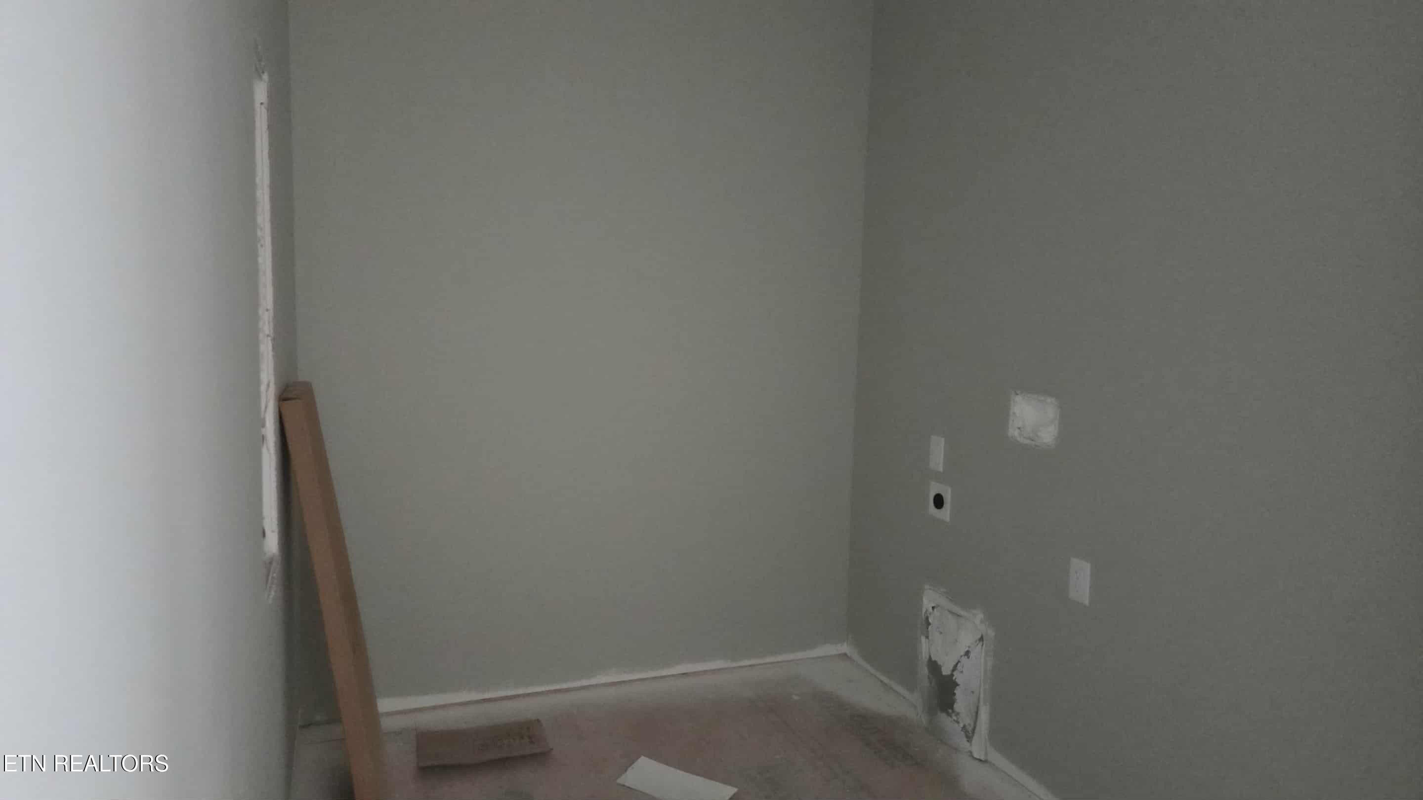 1128 Cumberland View Drive. Crossville, TN 38571