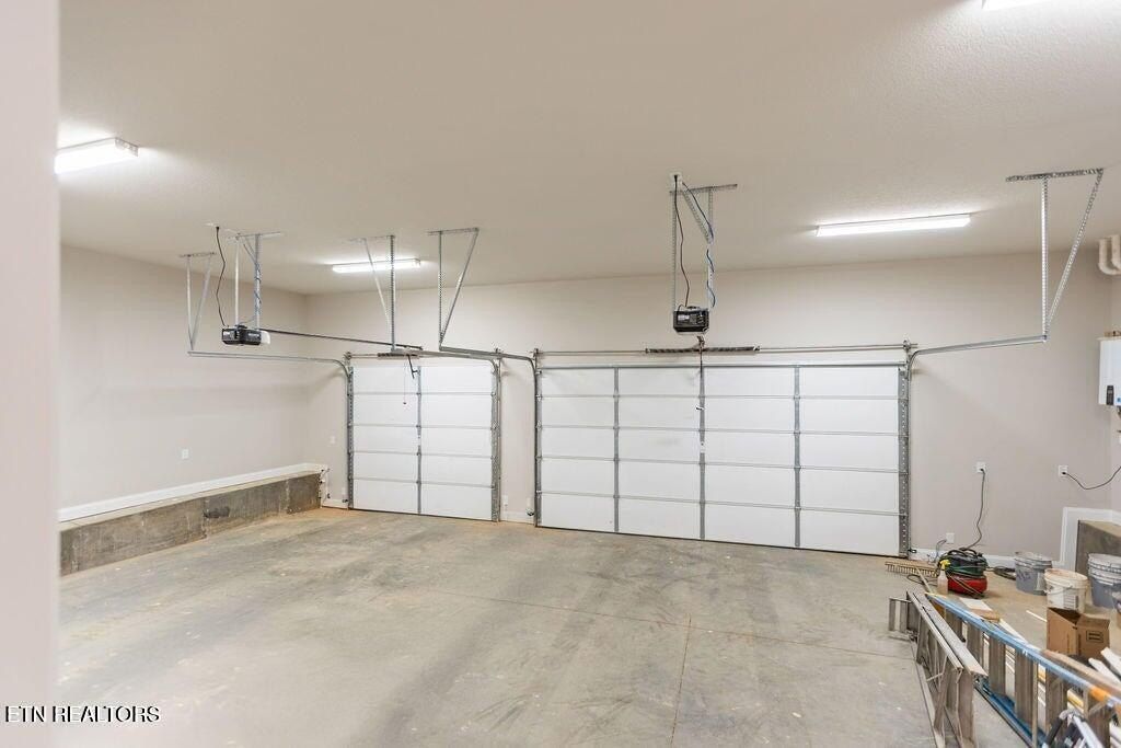 1853 Calgary Falls Lane. Knoxville, TN 37931