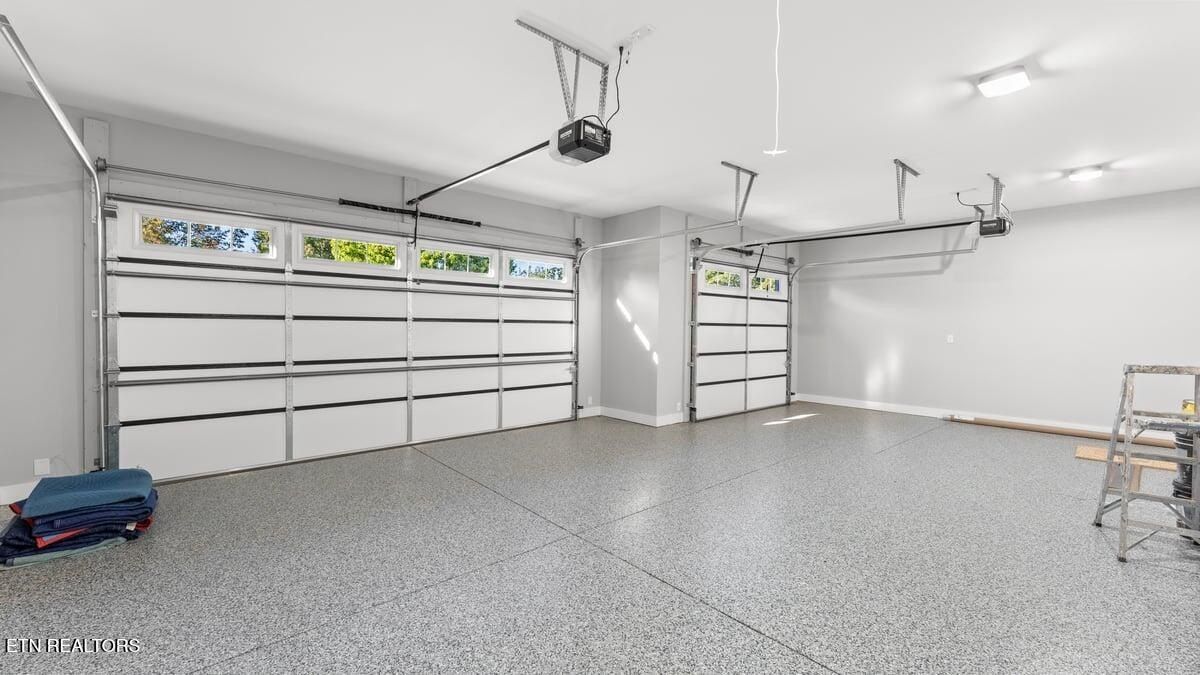 411 Peterson Lane. Maryville, TN 37803