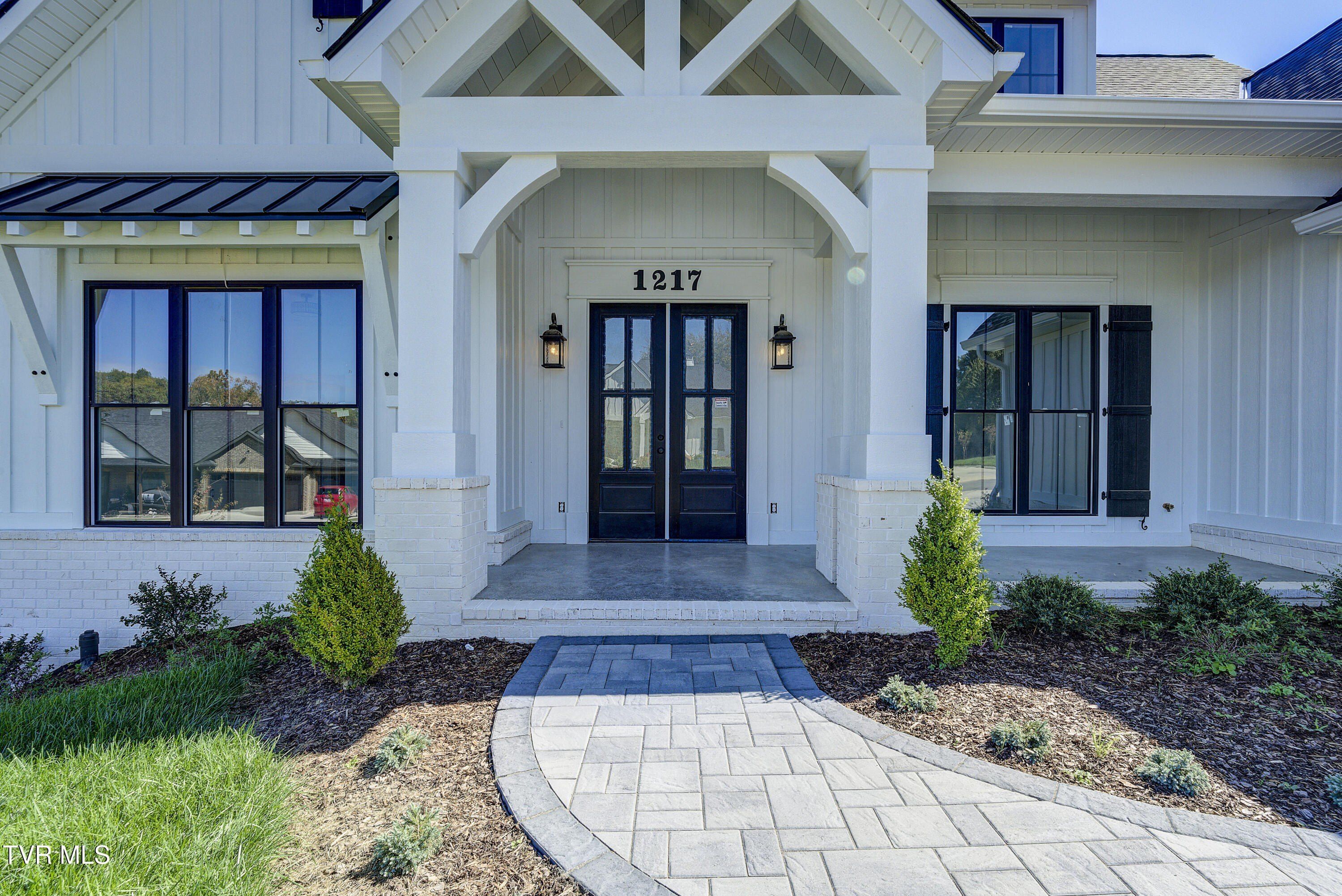 1217 Brumit Field. Johnson City, TN 37615