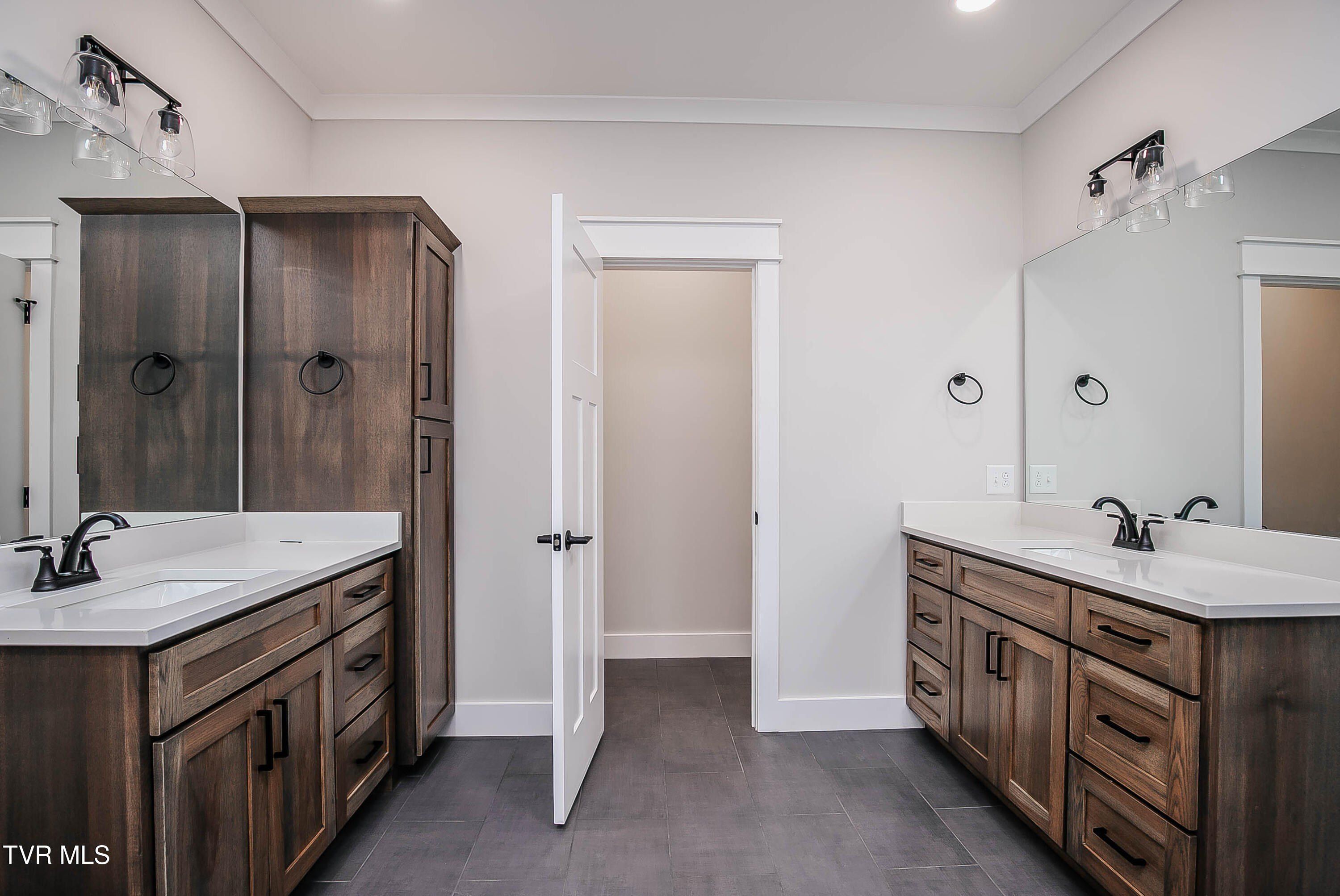 294 River Pointe Drive. Greeneville, TN 37743