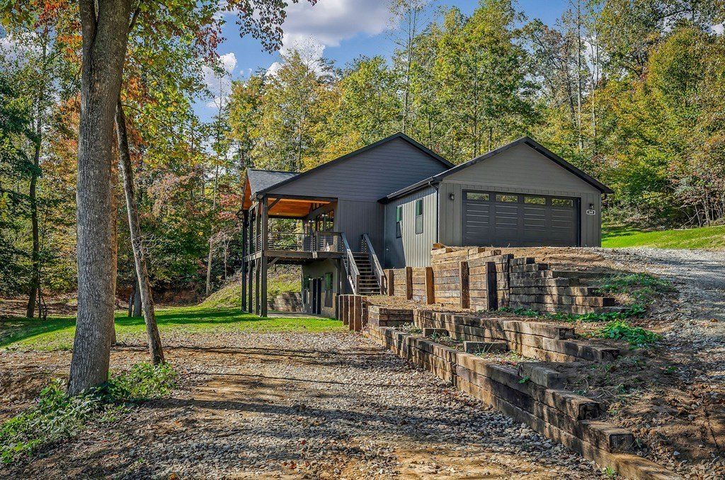 260 Billy Beason Ln. Livingston, TN 38570