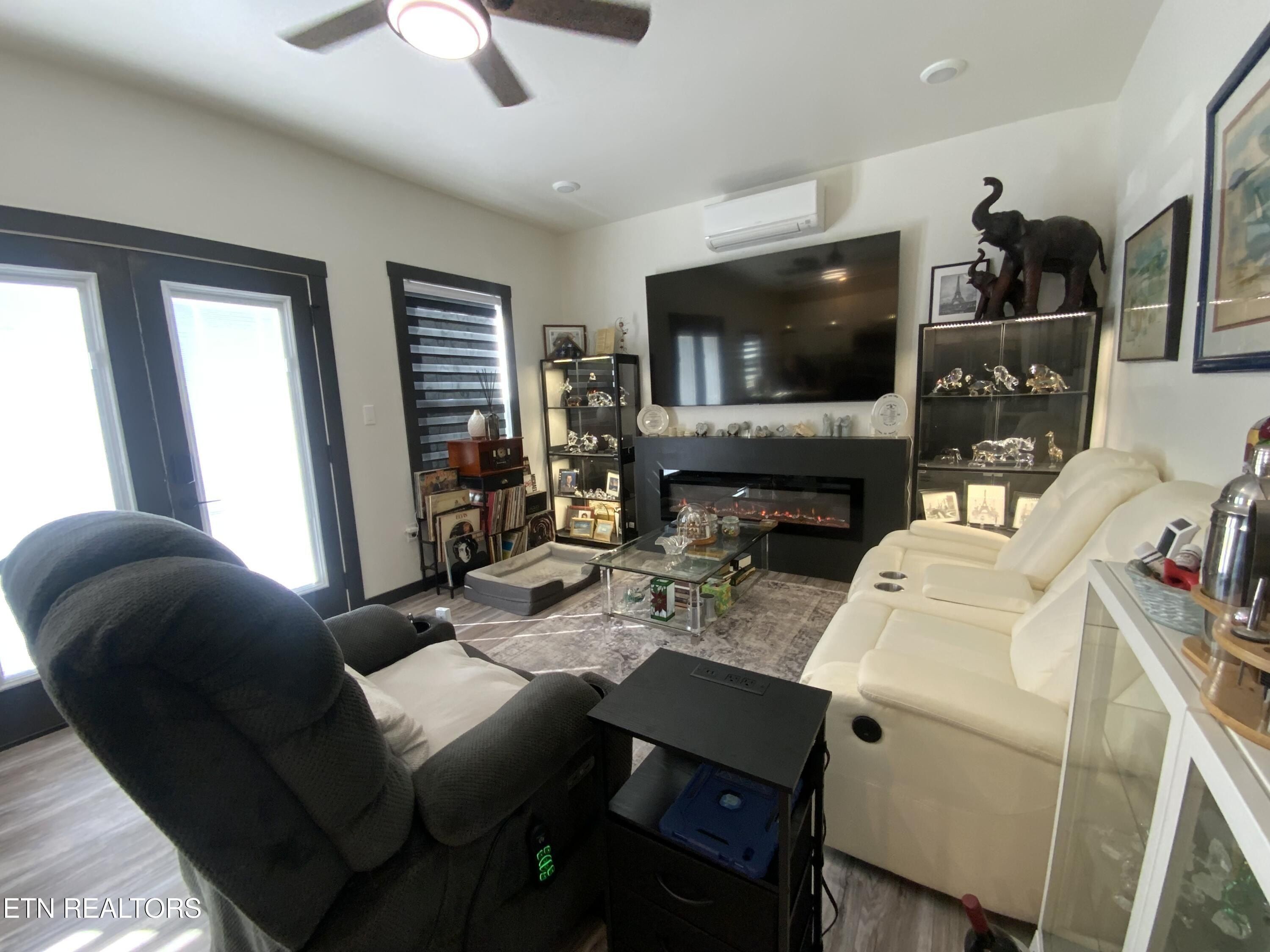 325 7Th St. Rocky Top, TN 37769