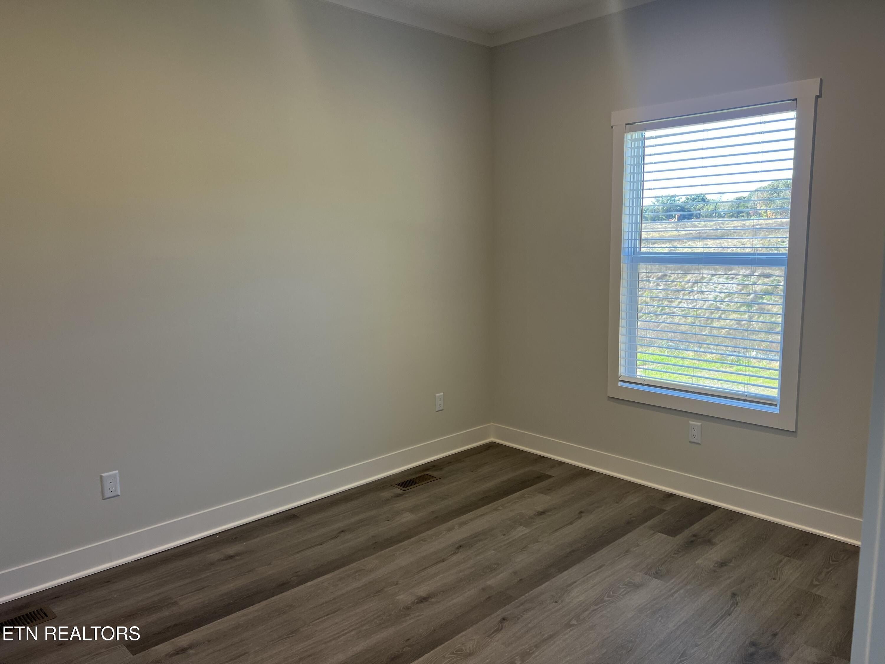 3755 Crimson Clover Lane. Knoxville, TN 37924