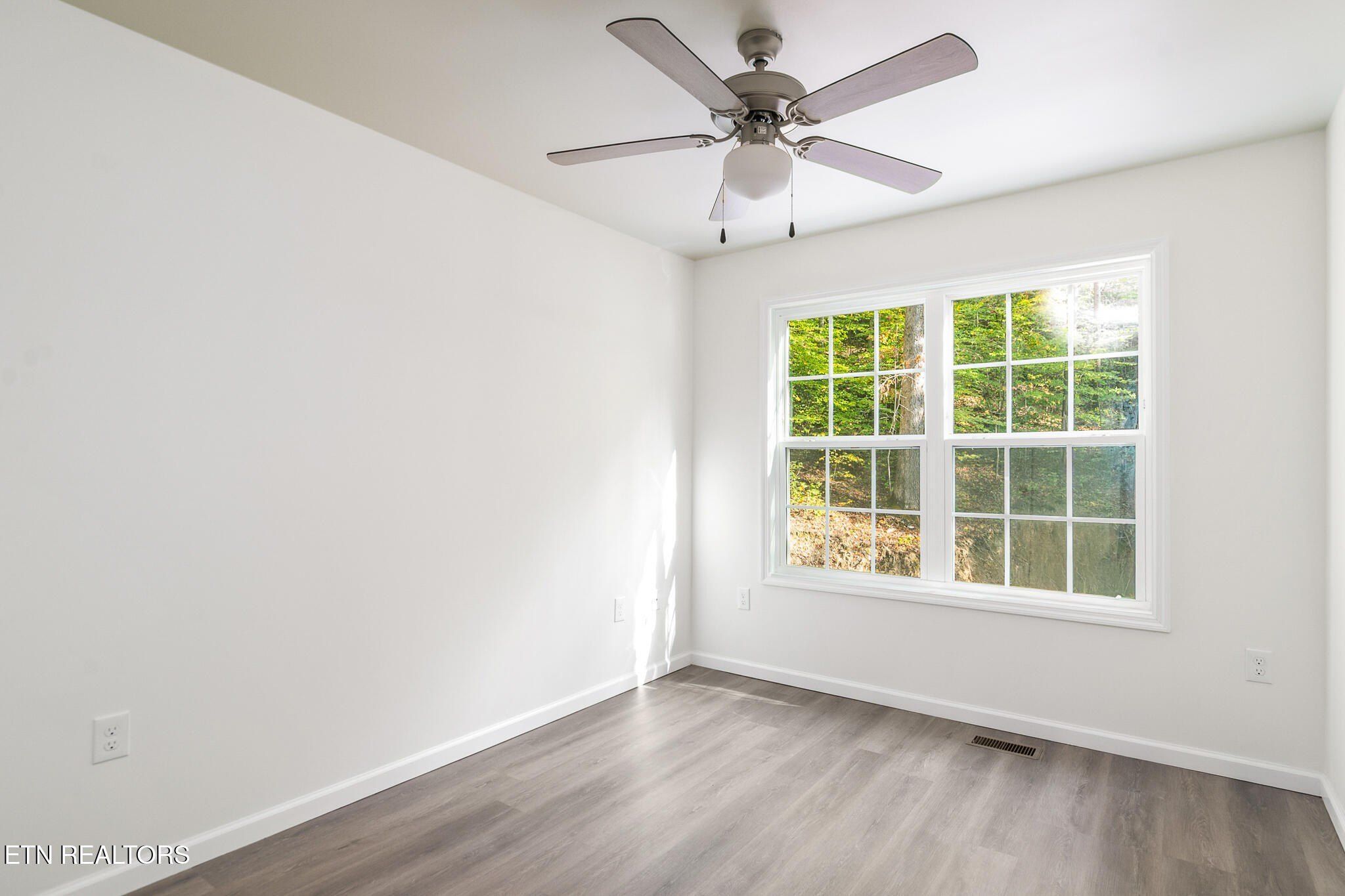 170 Lone Mountain Rd. Andersonville, TN 37705