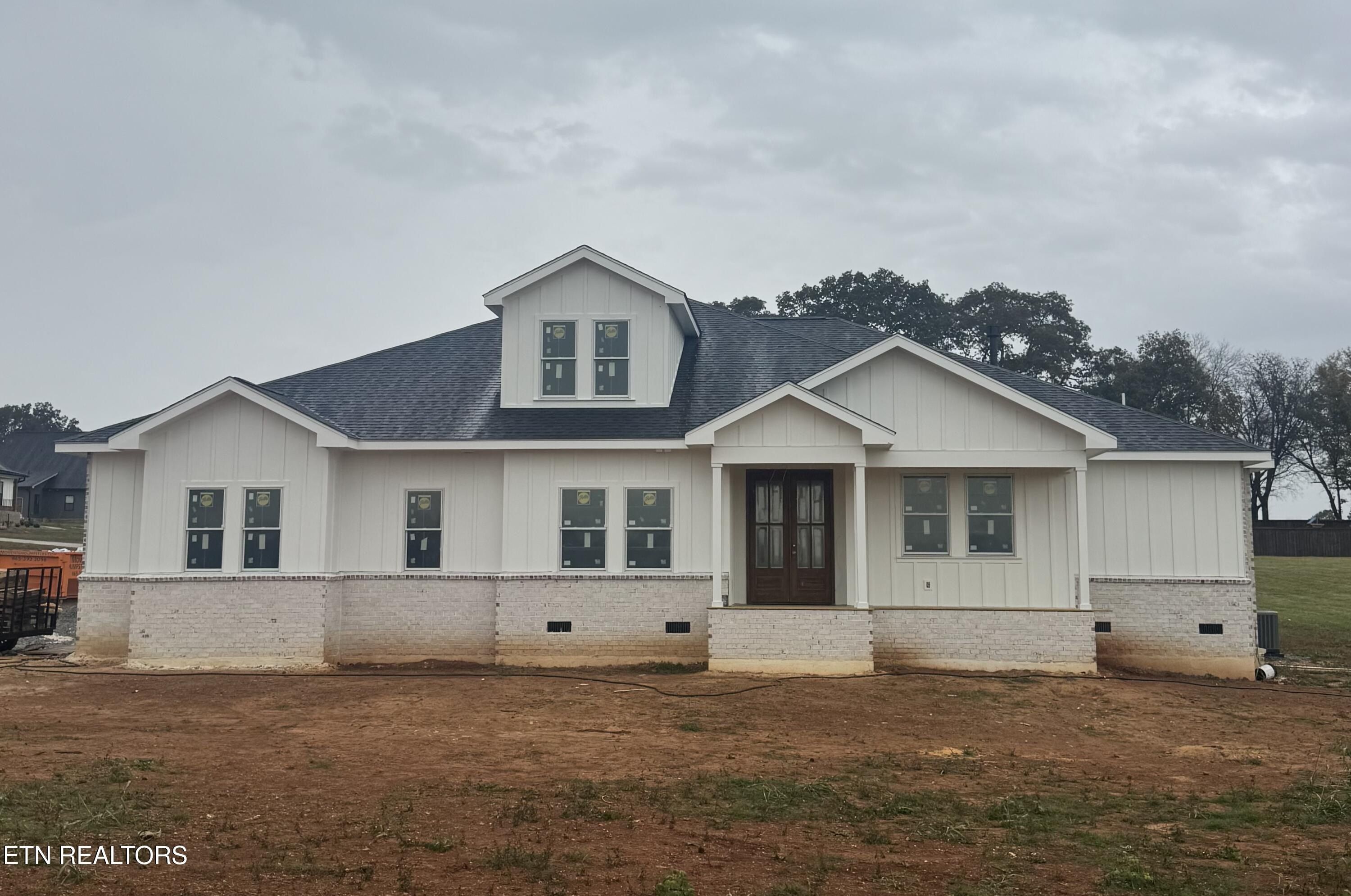 5929 John Drive. Greenback, TN 37742