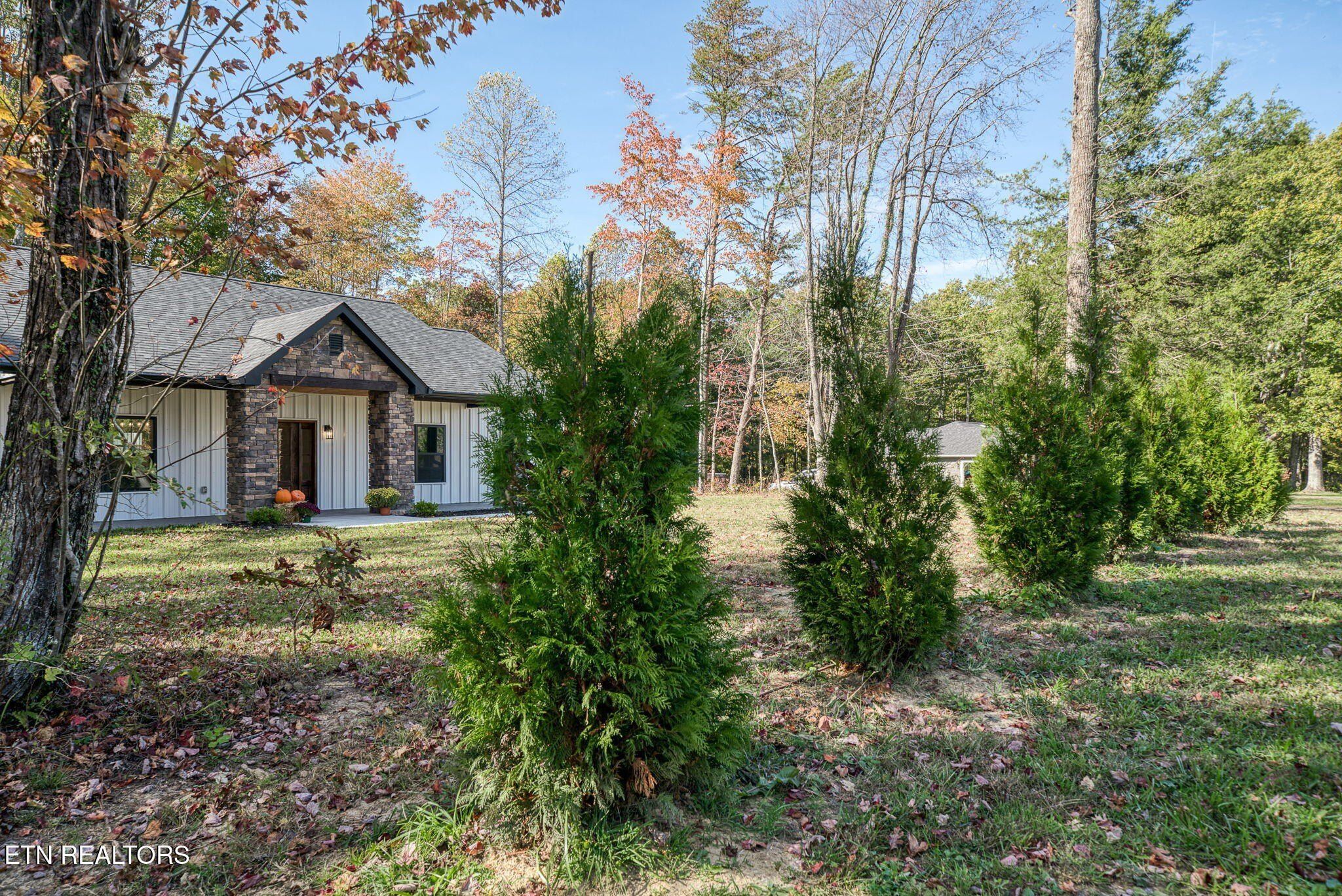 335 Rocky Top Rd. Monterey, TN 38574