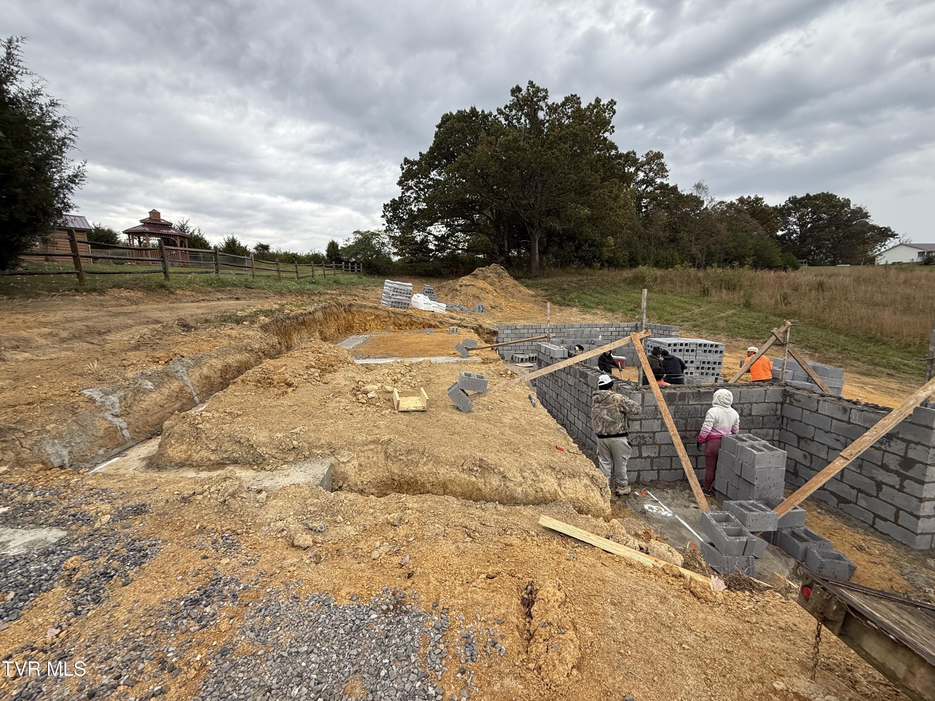 234 East Ridges Drive. Chuckey, TN 37641