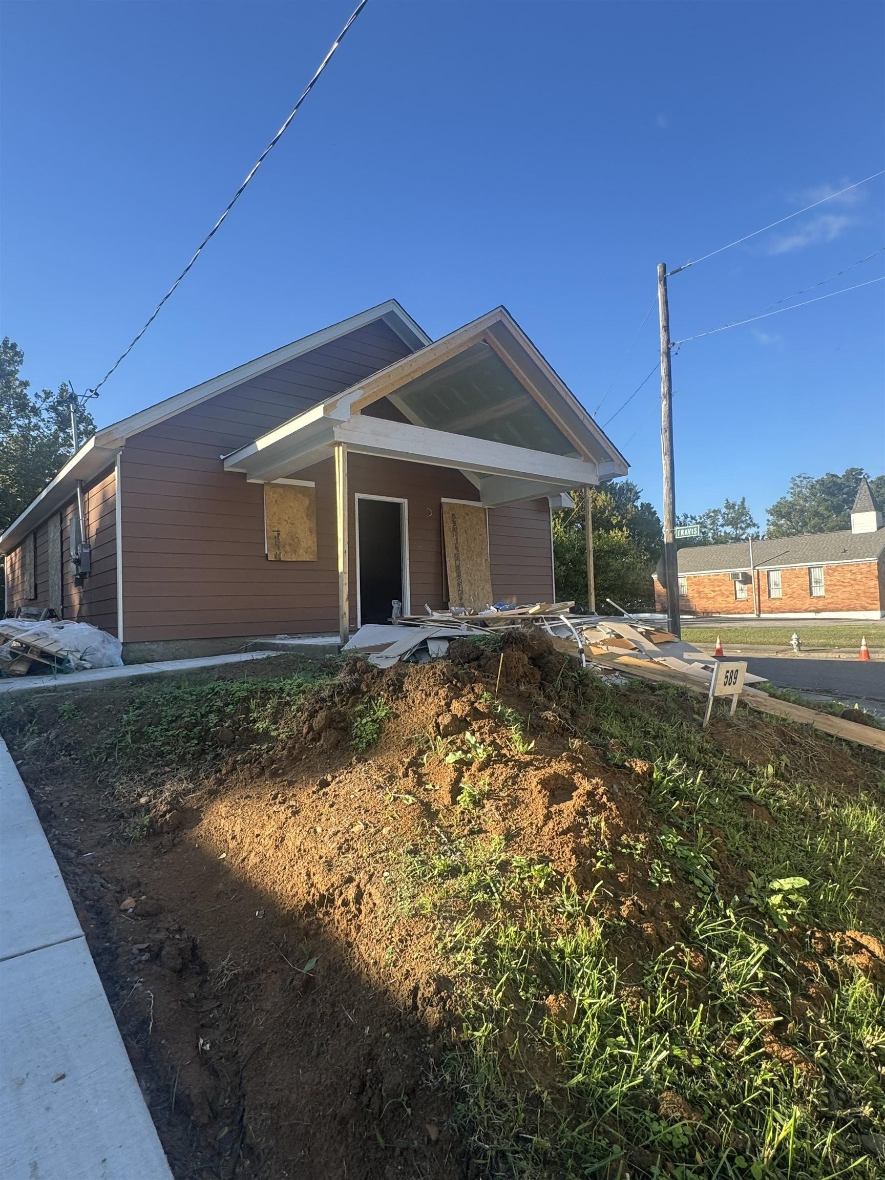 589 W Gilleas. Memphis, TN 38109