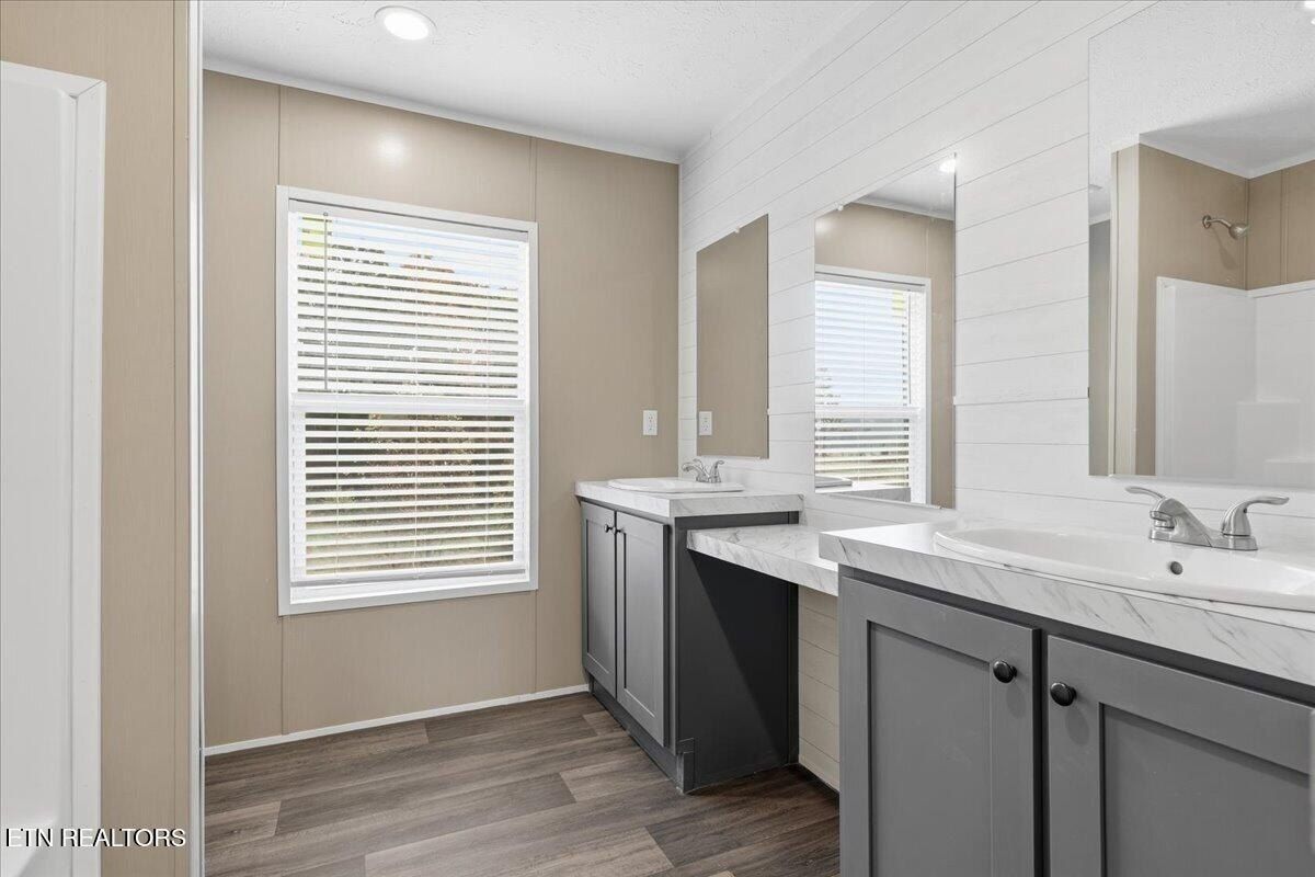 384 County Rd 313. Sweetwater, TN 37874