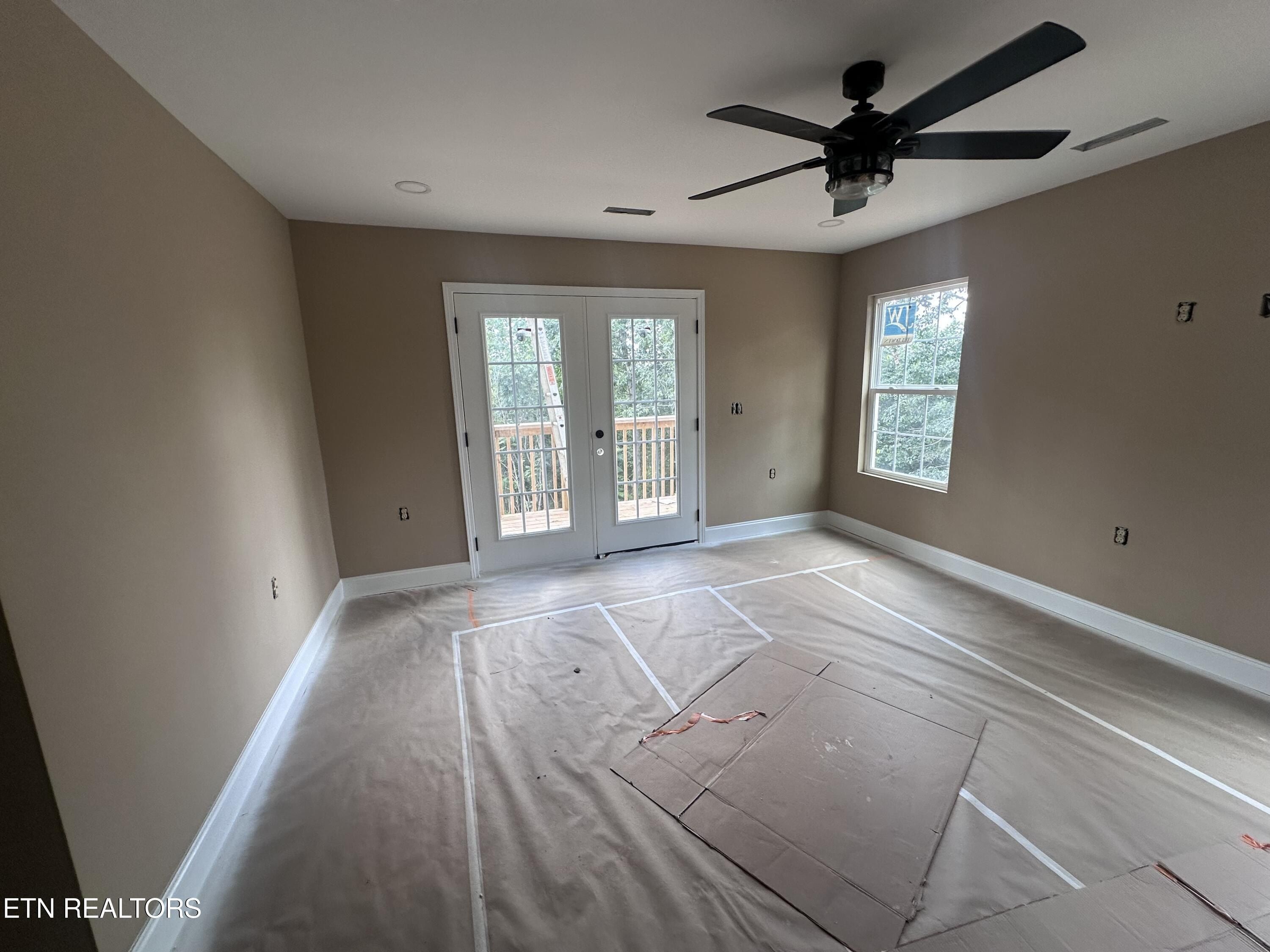 568 Low Valley Drive Rd. Dandridge, TN 37725