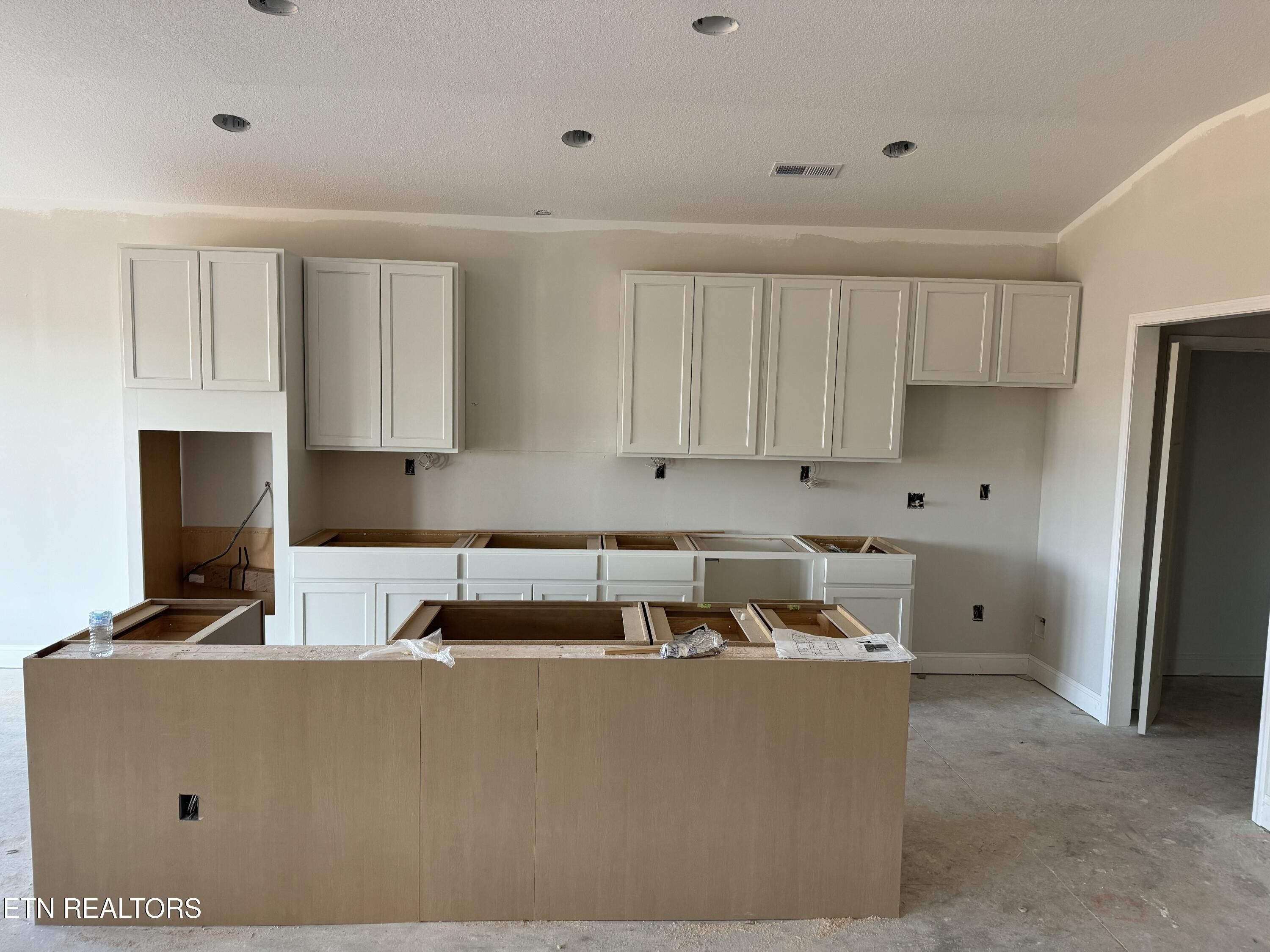 1885 Hickory Reserve Rd. Knoxville, TN 37932