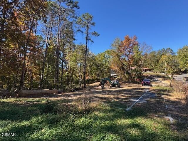 2779 Easy Street. Sevierville, TN 37862