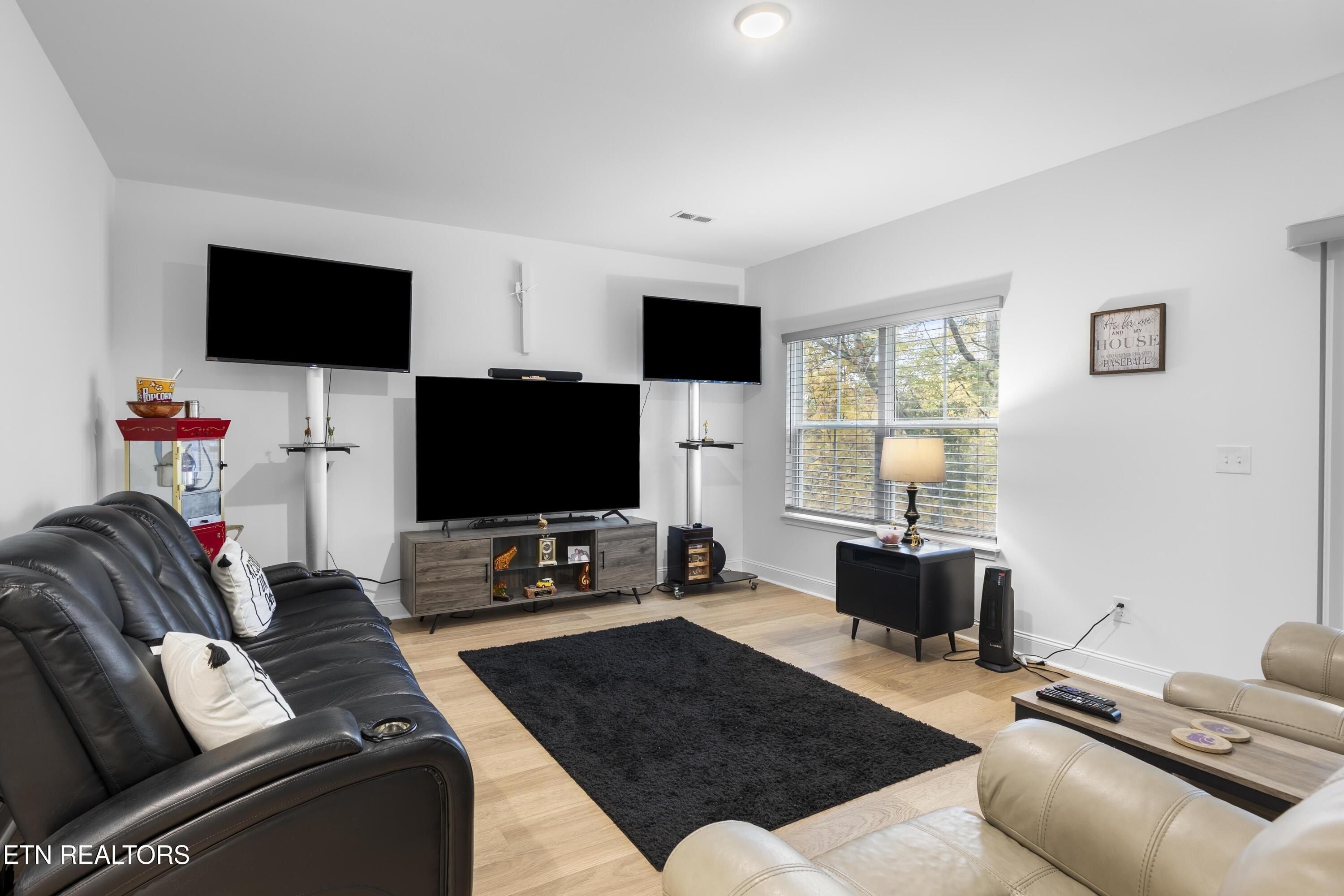 9800 Moon View Way. Knoxville, TN 37931