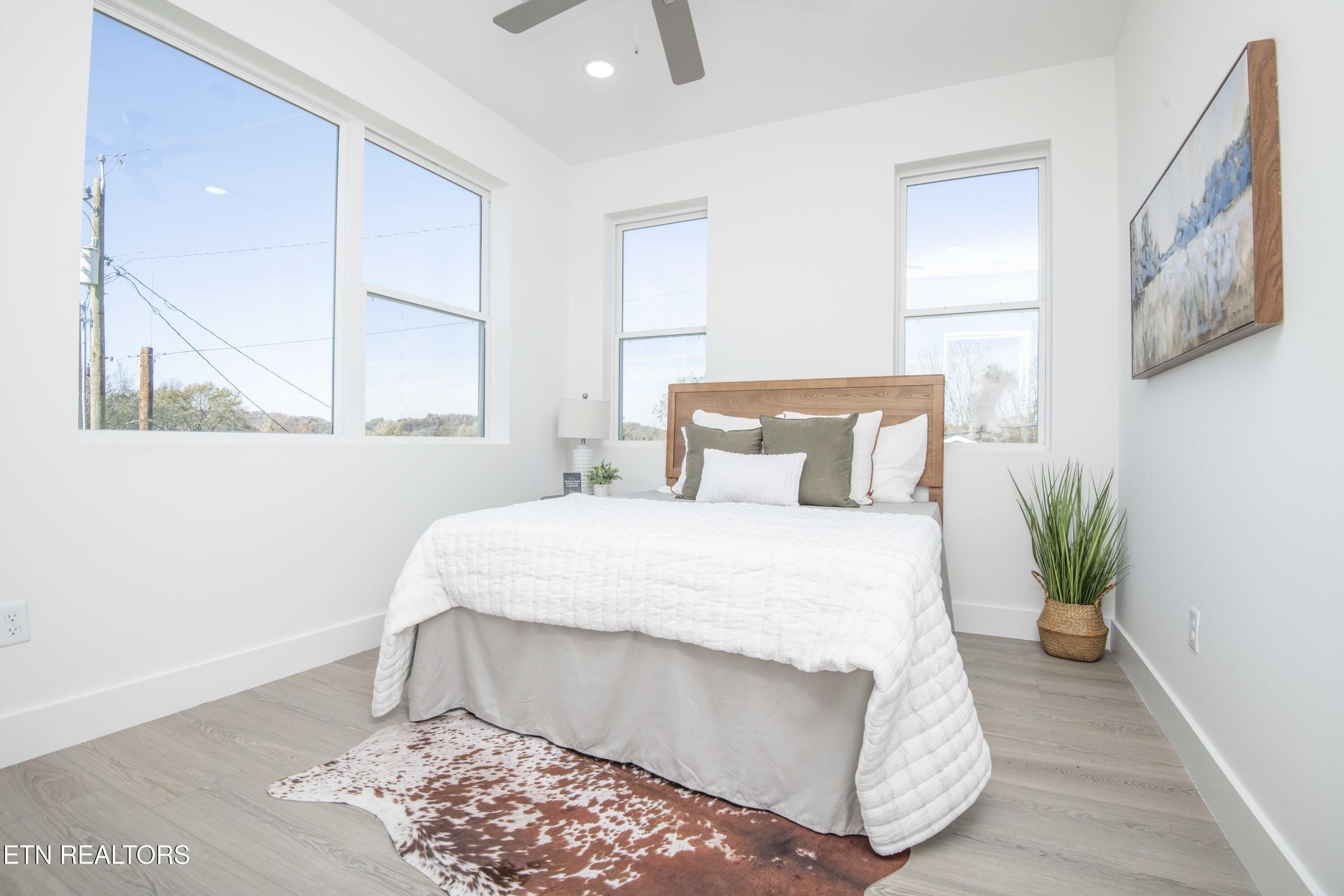 2727 Whittle Springs Rd. Knoxville, TN 37917