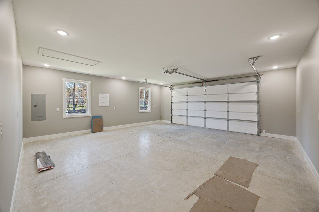 108 Creekview Court. Jamestown, TN 38556