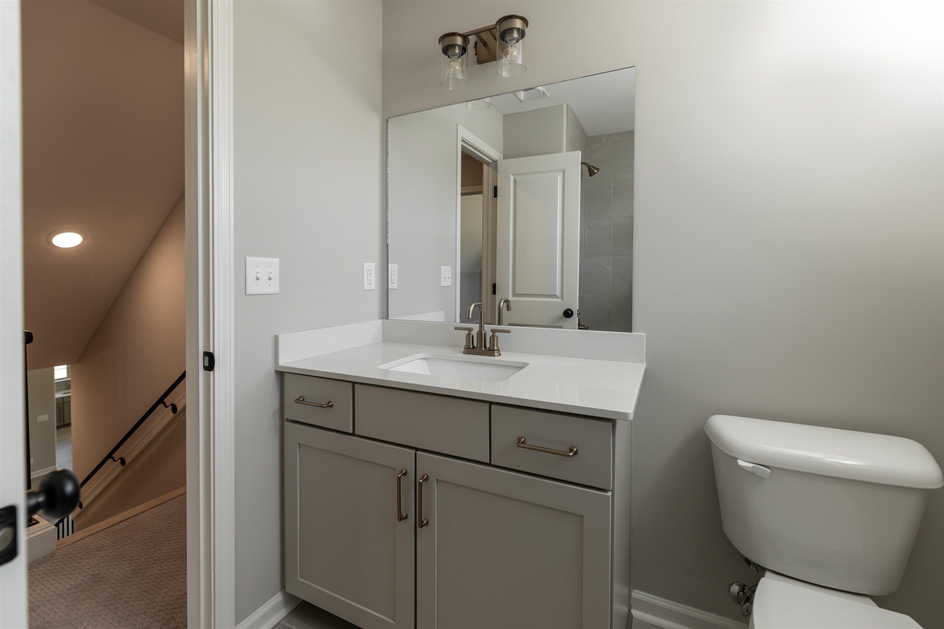 195 Sugalina Valley. Oakland, TN 38060