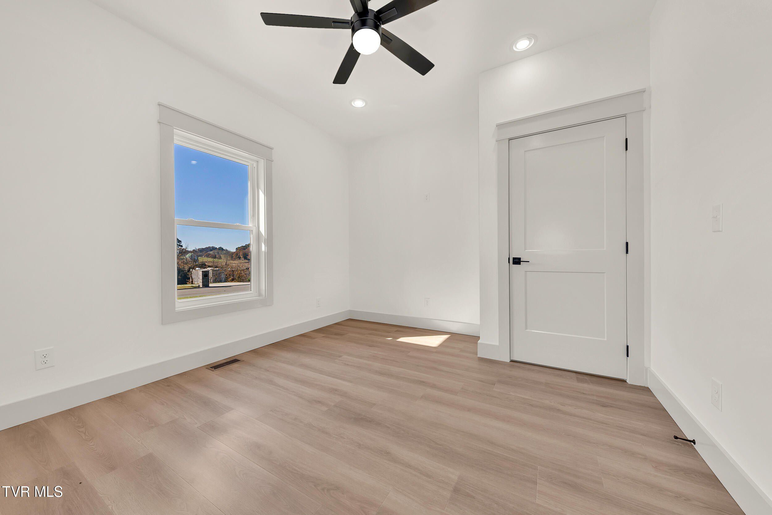 296 Belle Arden Drive. Greeneville, TN 37745