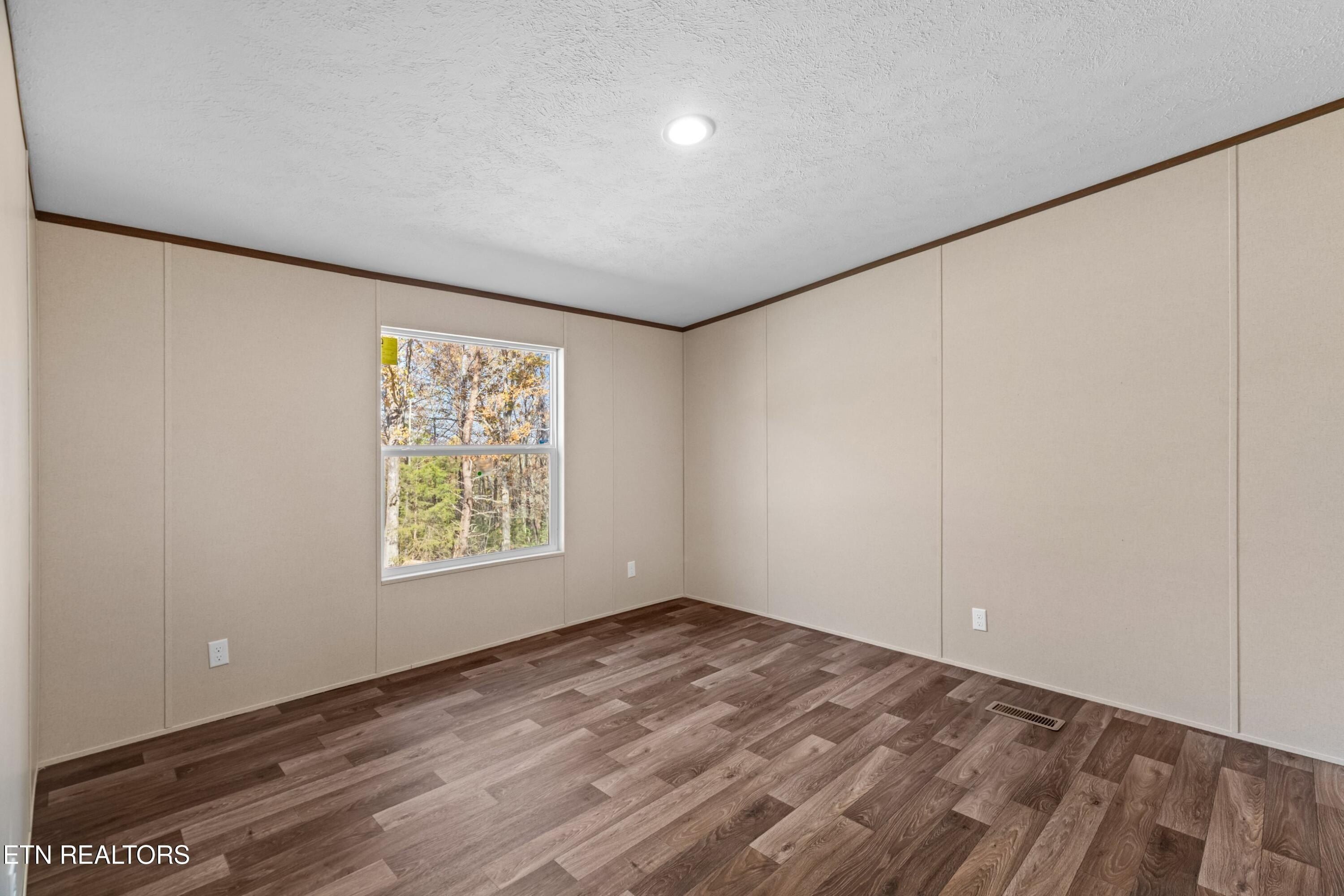 1526 Red Bud Drive. Newport, TN 37821