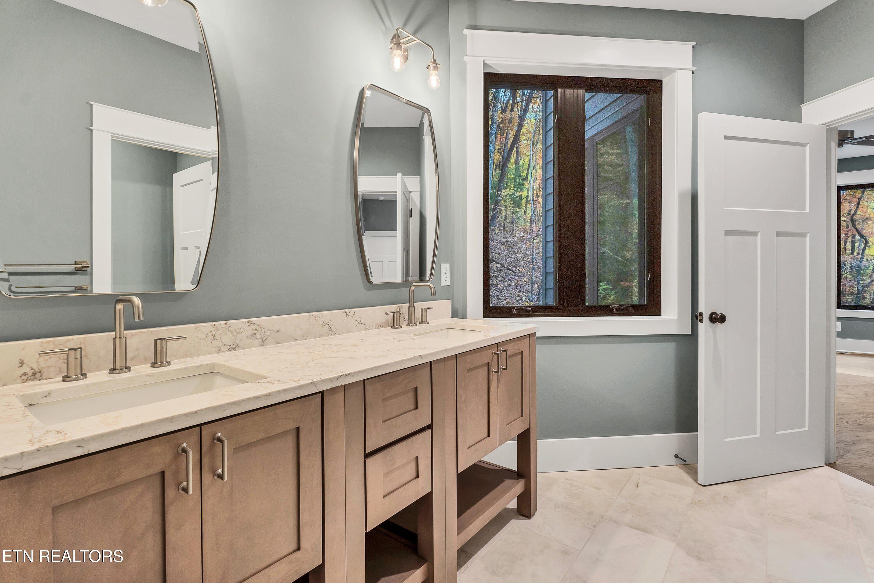 460 Norton. Maryville, TN 37803