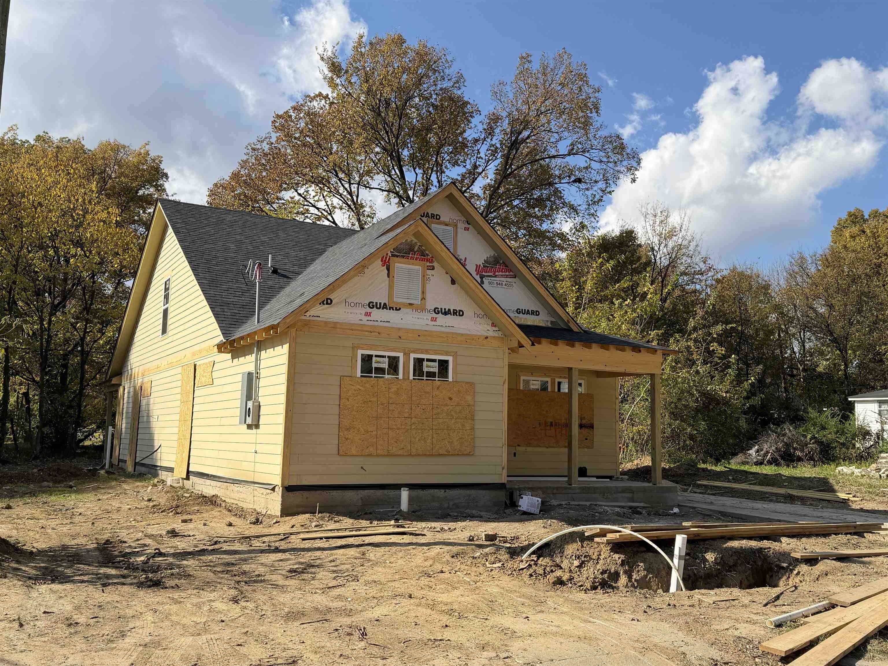 947 Seattle. Memphis, TN 38114