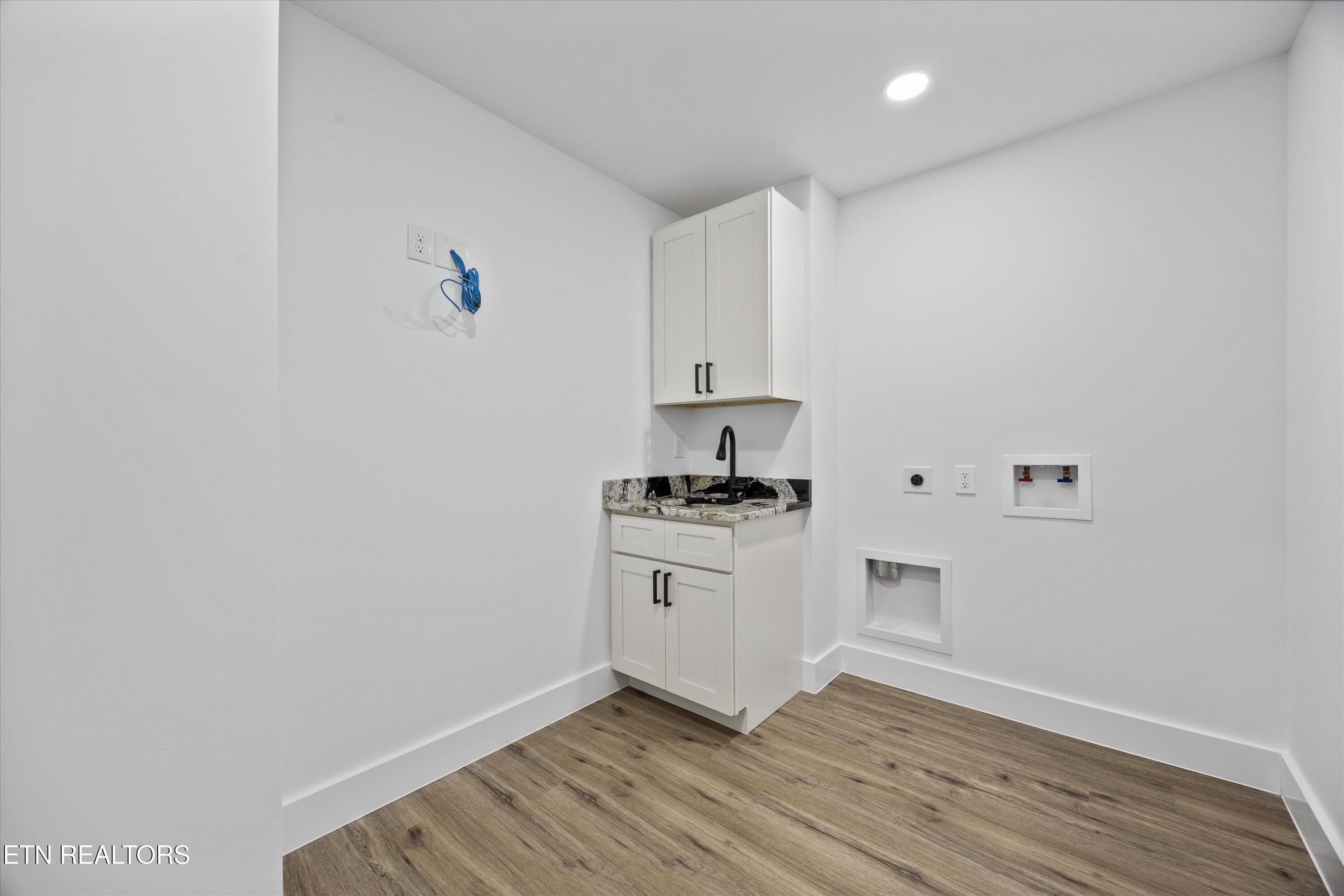 407 Hampton Way. Dandridge, TN 37725